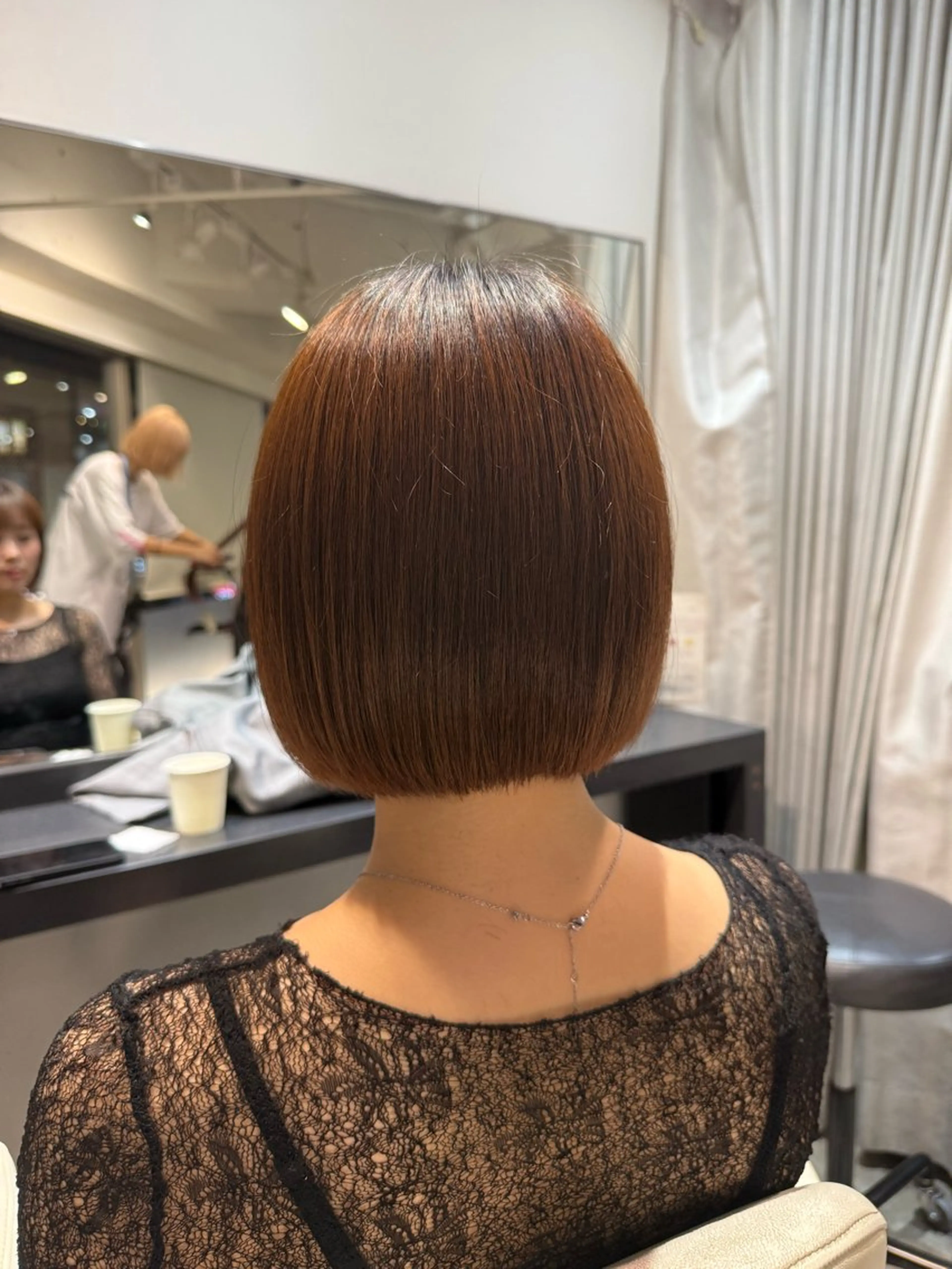 ショート ボブ 🌈レイヤーカット/ ハイトーン🌈タクマのヘアスタイル
