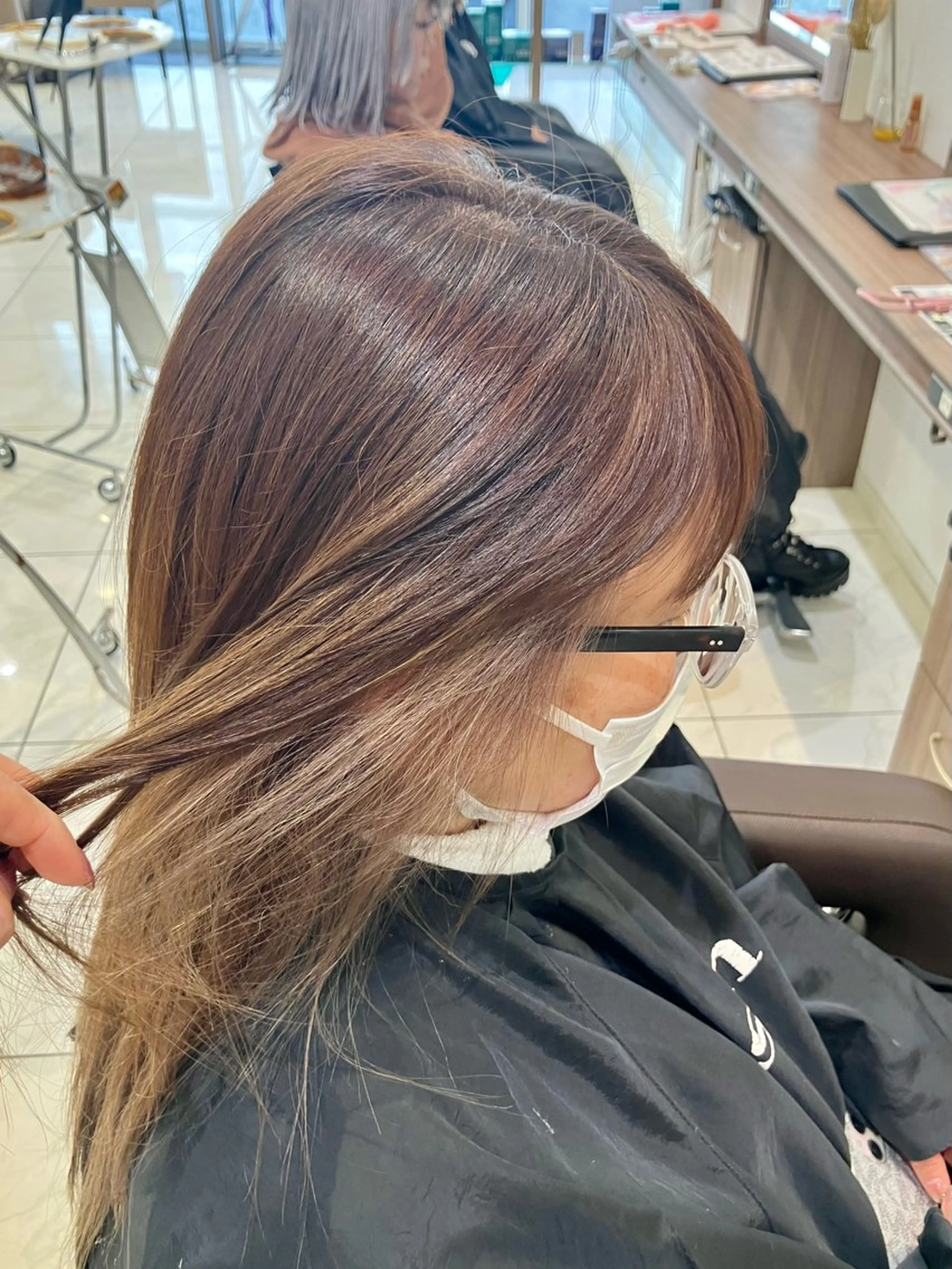 カラー ブリーチ ダブルカラー インナーカラー ヘアカラー 🧡Ash 新杉田🧡山本のヘアスタイル