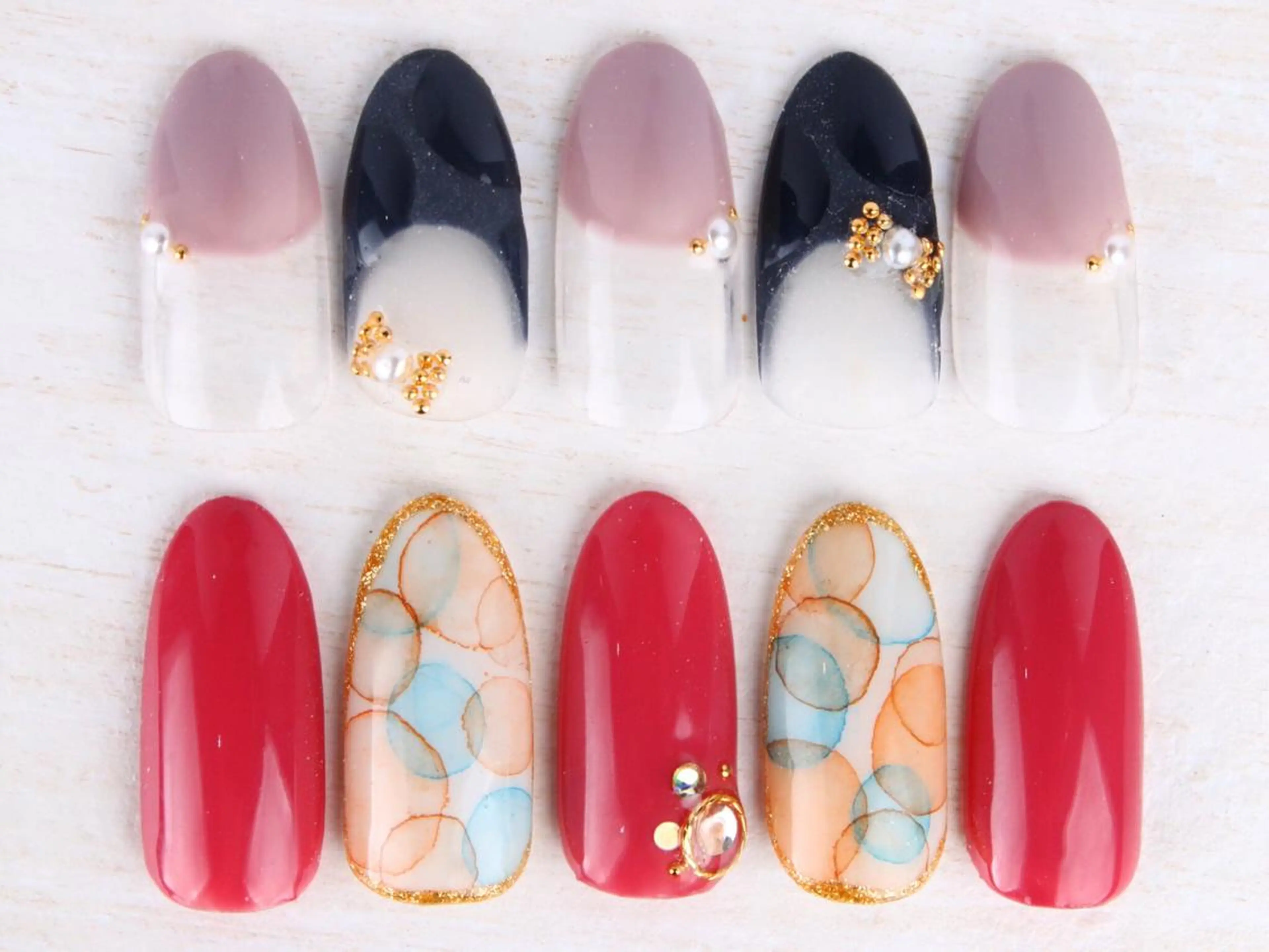 ネイル ドット フレンチネイル Nail's LuluLimaのネイルデザイン
