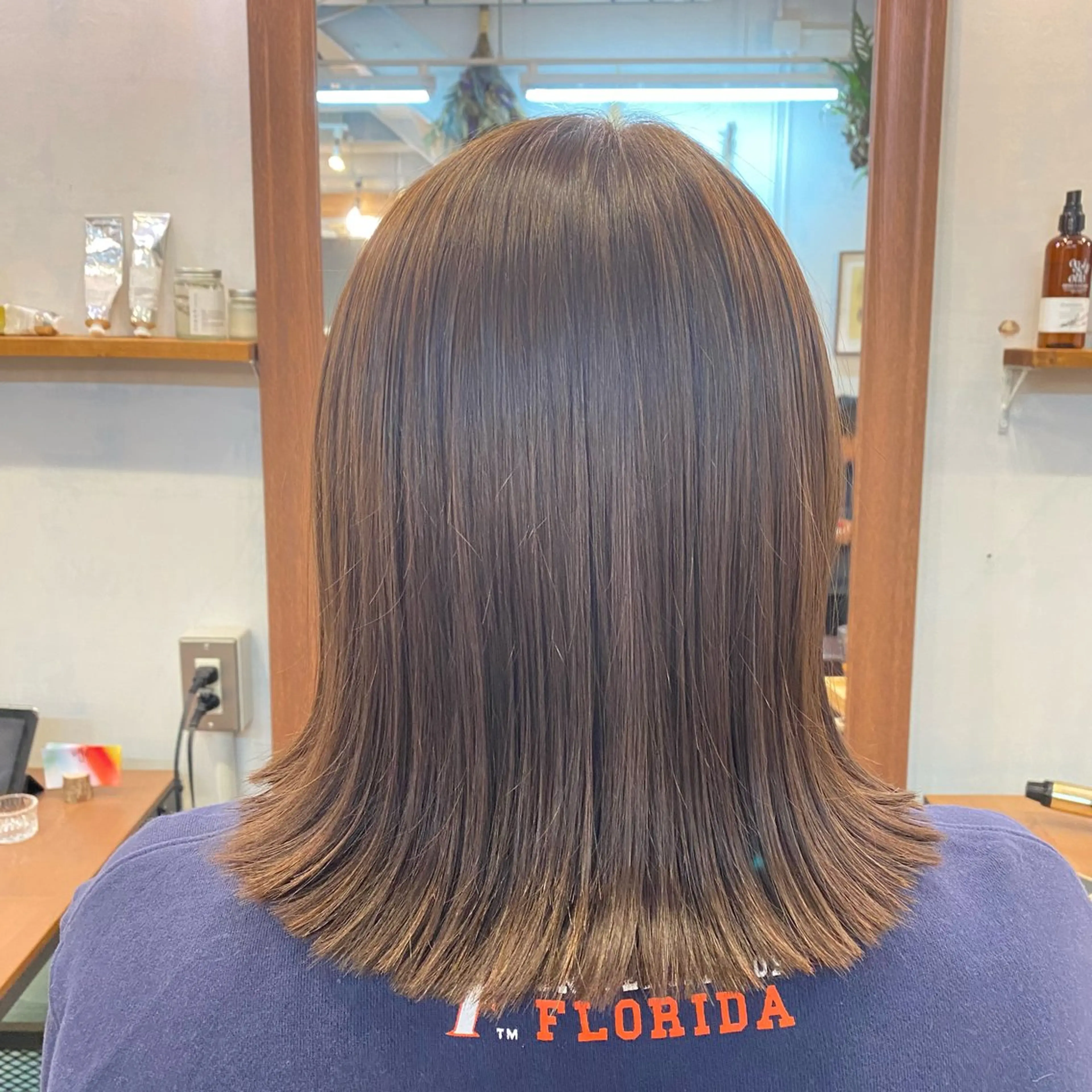 ミディアム カラー 木宮 美緒のヘアスタイル