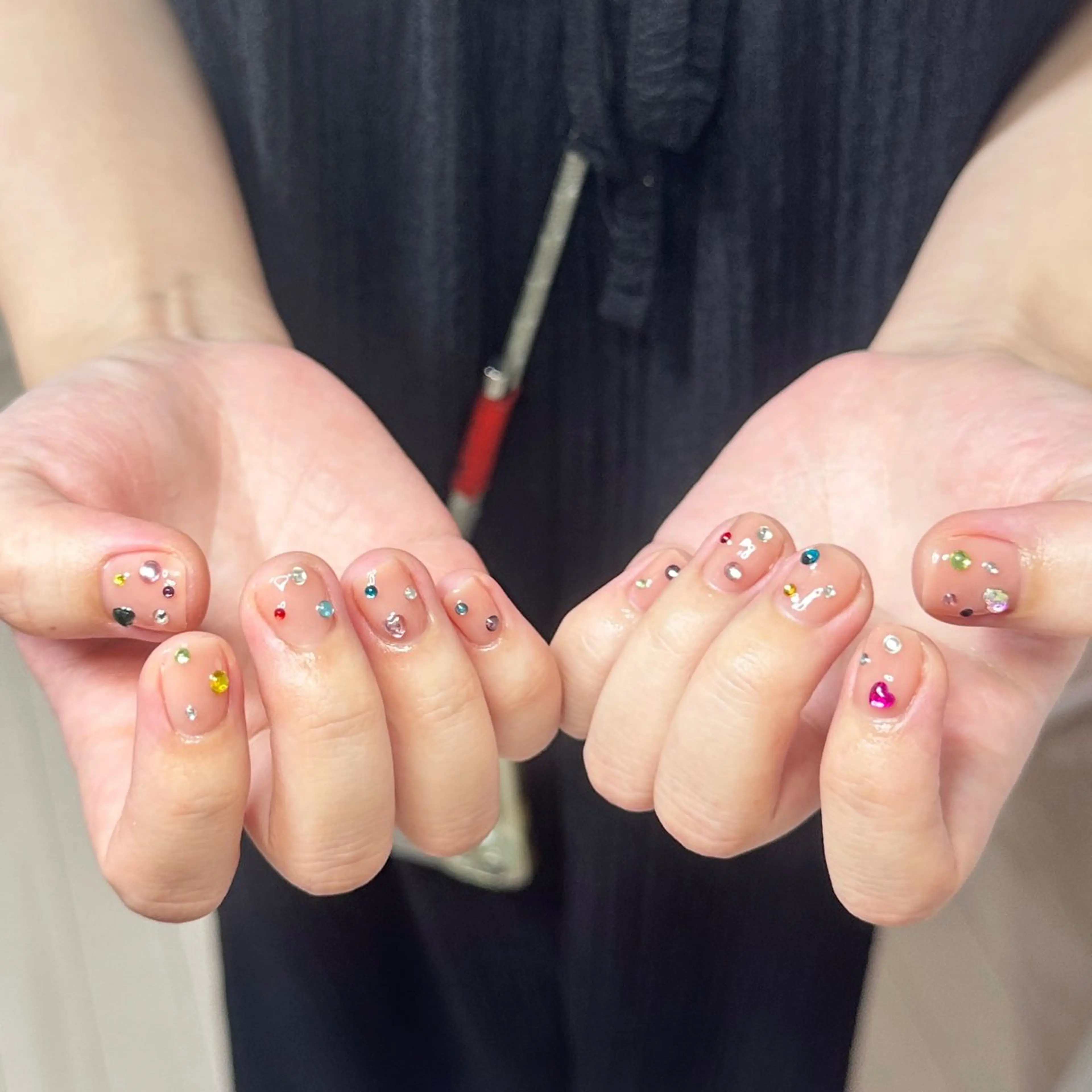 ネイル アートネイル オーロラネイル チークネイル フレンチネイル ガラスフレンチ 🎀YooLi Nail salonのネイルデザイン