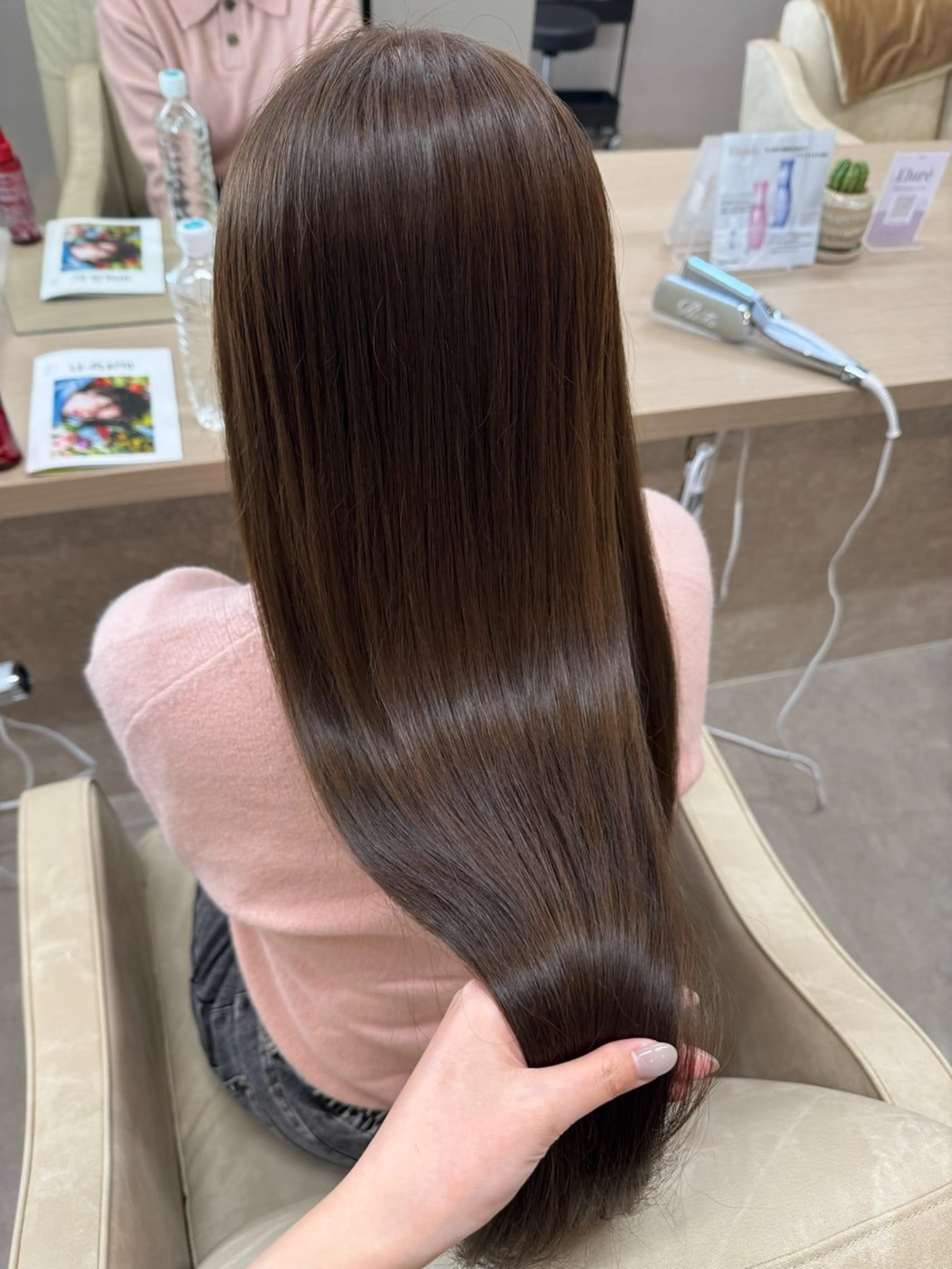 🌿2回目以降限定🌿  【カット】 + 【髪質改善プラチナシルキーカラー】の写真