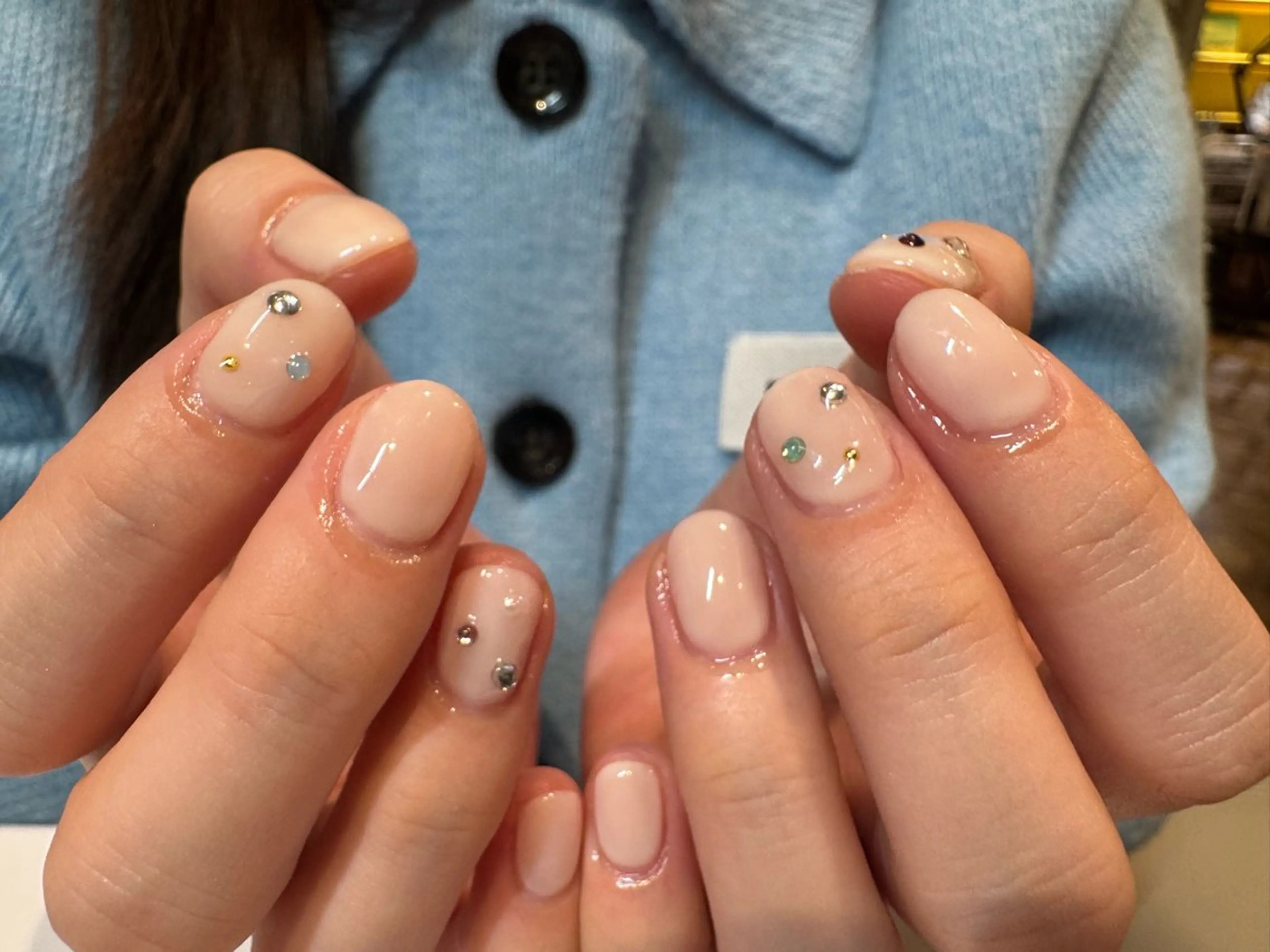 ネイル ストーンネイル ハンドネイル tsumeasobi 🪬macoのネイルデザイン