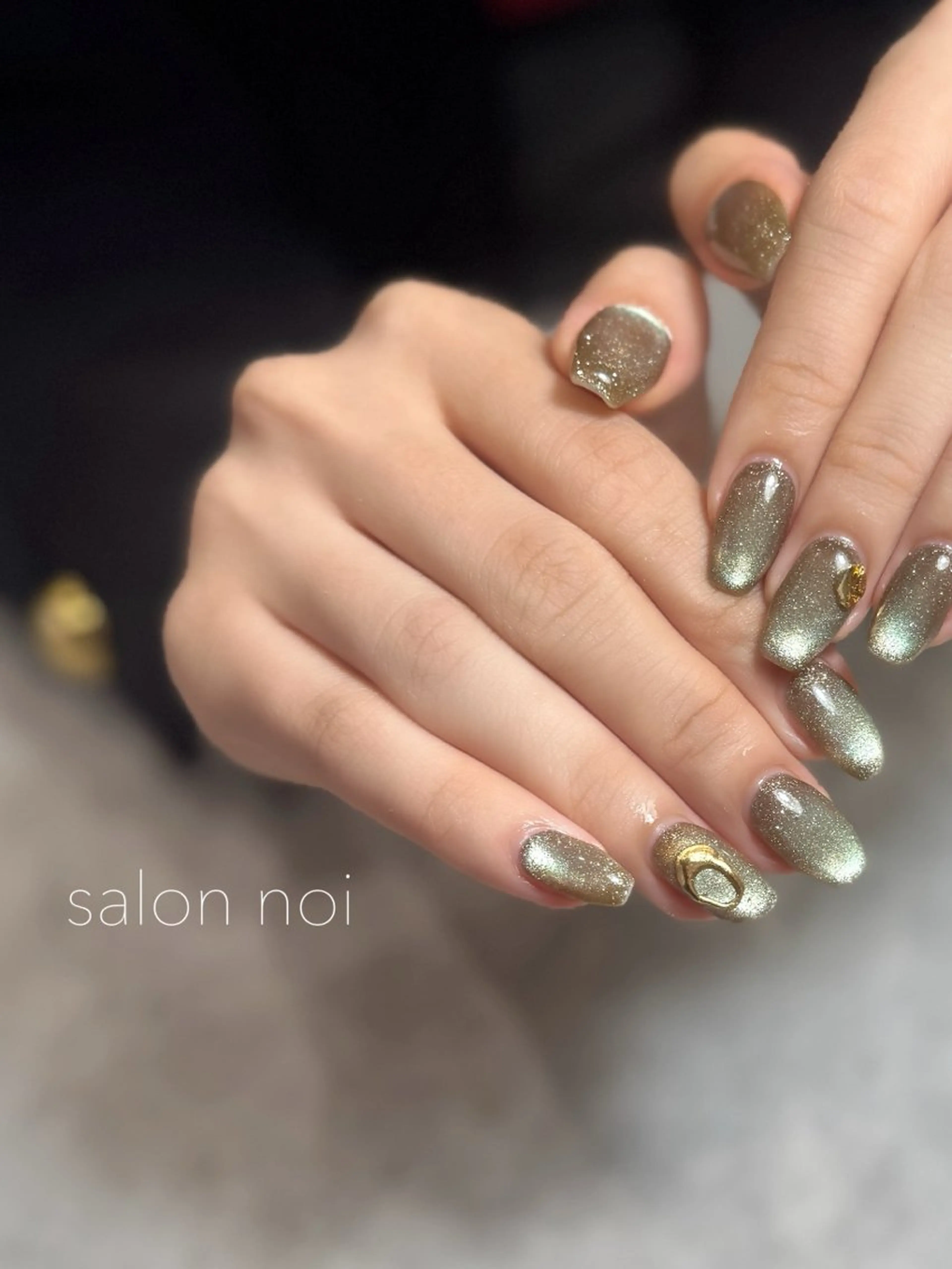 ネイル フラッシュネイル フラッシュマグ マグネットネイル ハンドネイル salon noi所属・salon noiのネイルデザイン