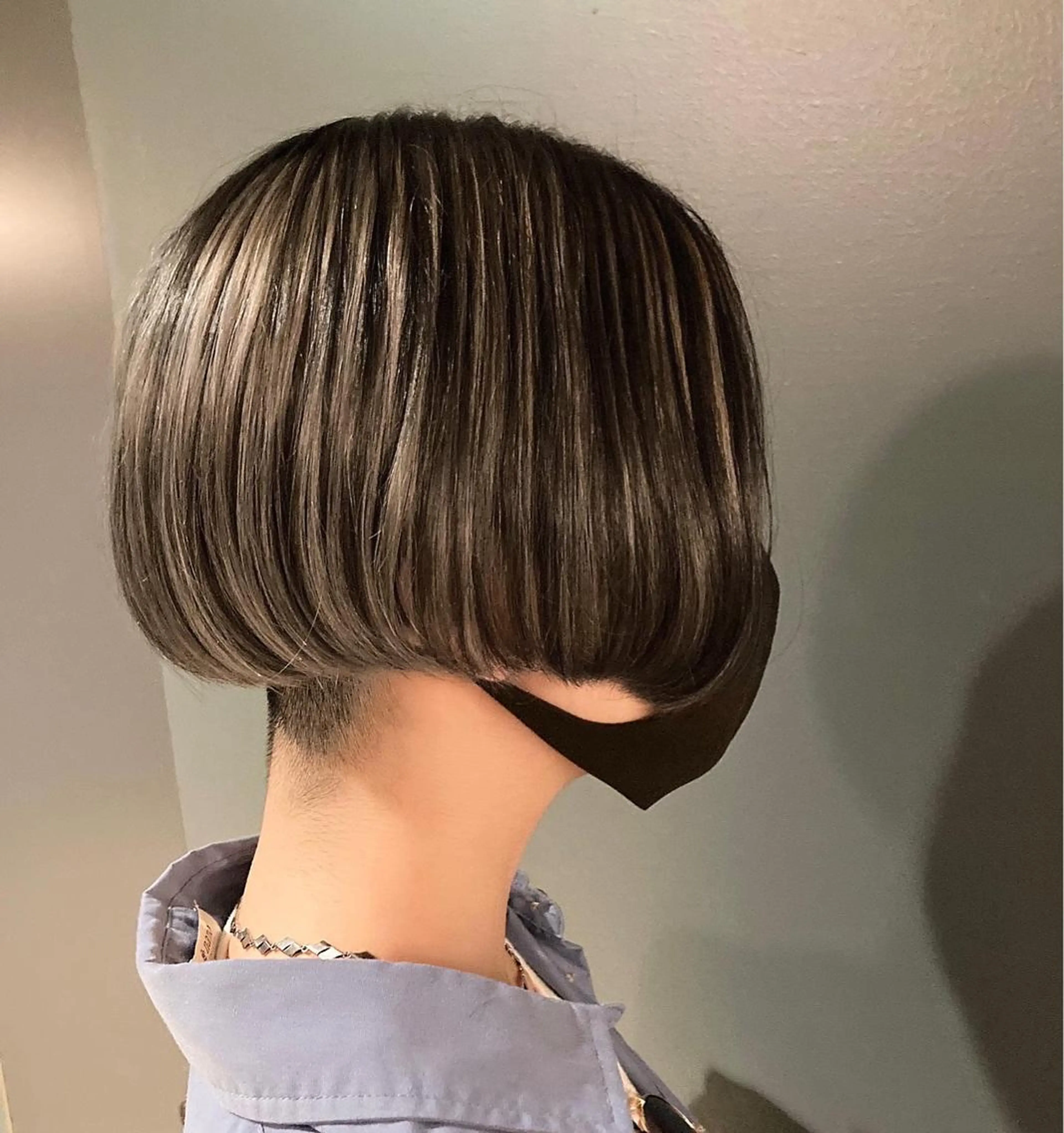 ショート カラー 黒髪 デザインカラー カット ヘアカラー トリートメント GO TODAY SHAIRE SALON 渋谷モディ所属・スキバサミを使わない カット🌼唯🌼のヘアスタイル