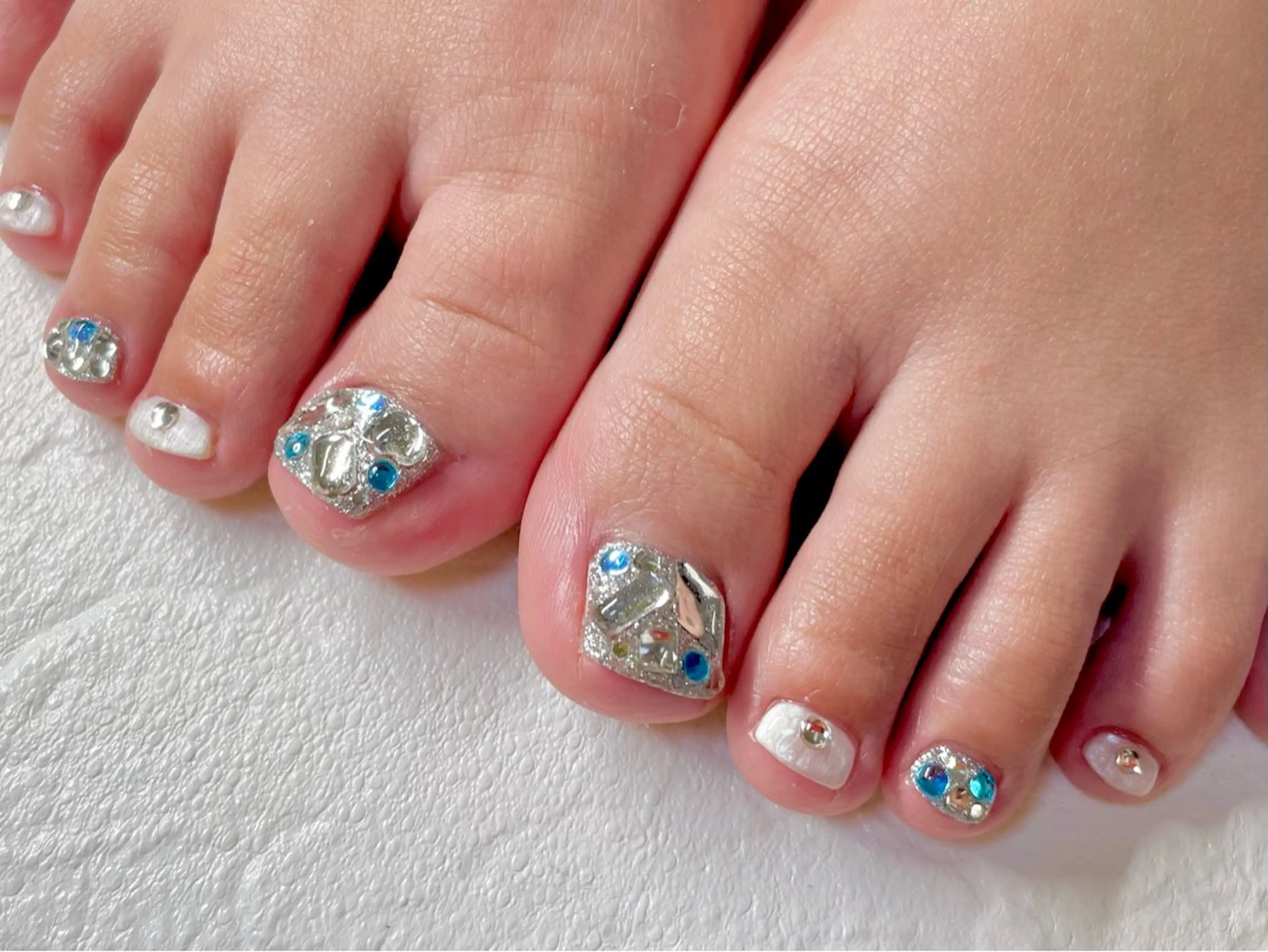 ネイル Nail Blue512所属・Nailist MINORIのネイルデザイン