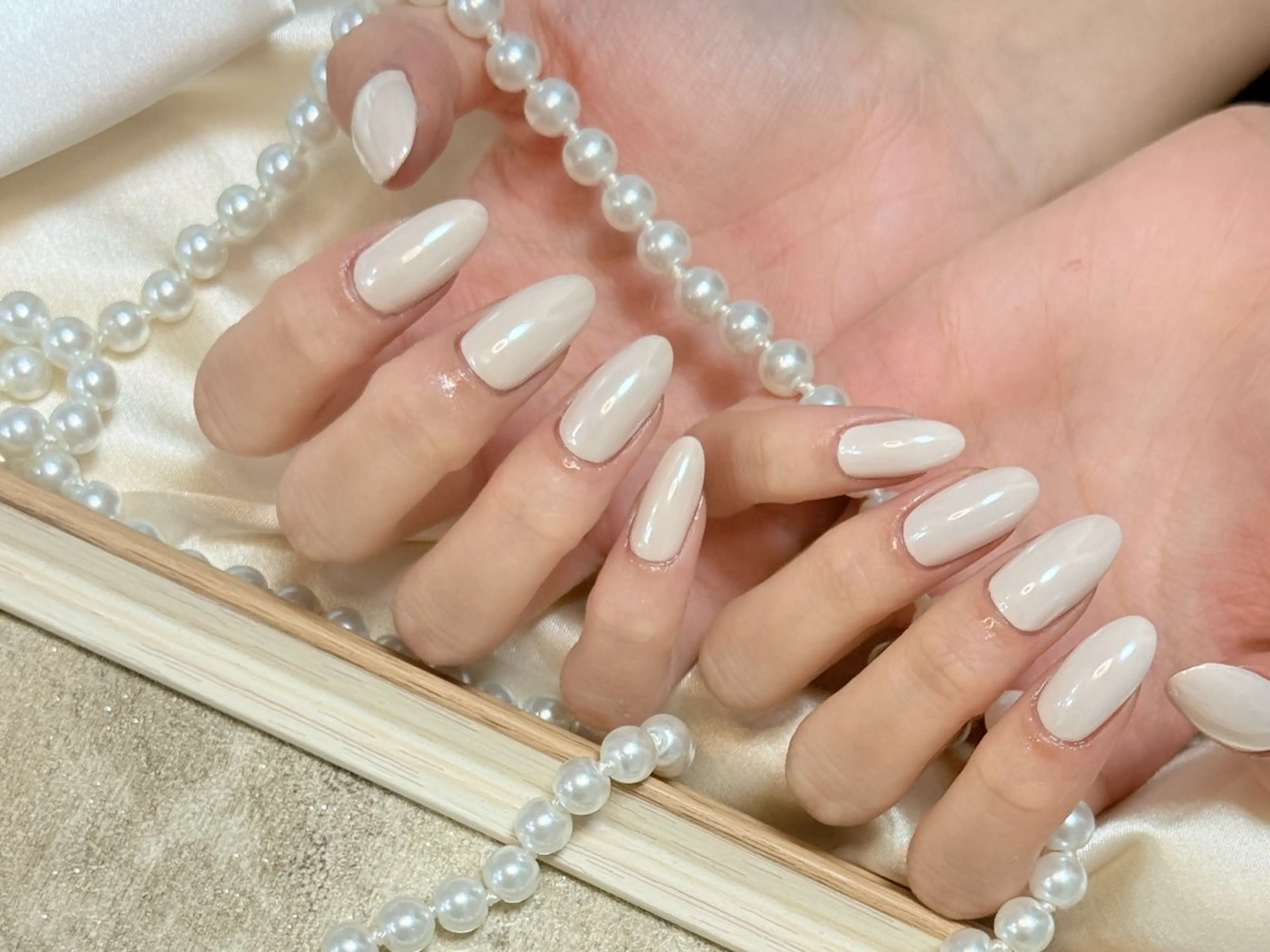 ネイル アートネイル オーロラネイル チークネイル フレンチネイル ガラスフレンチ ハンドネイル 🎀YooLi Nail salonのネイルデザイン