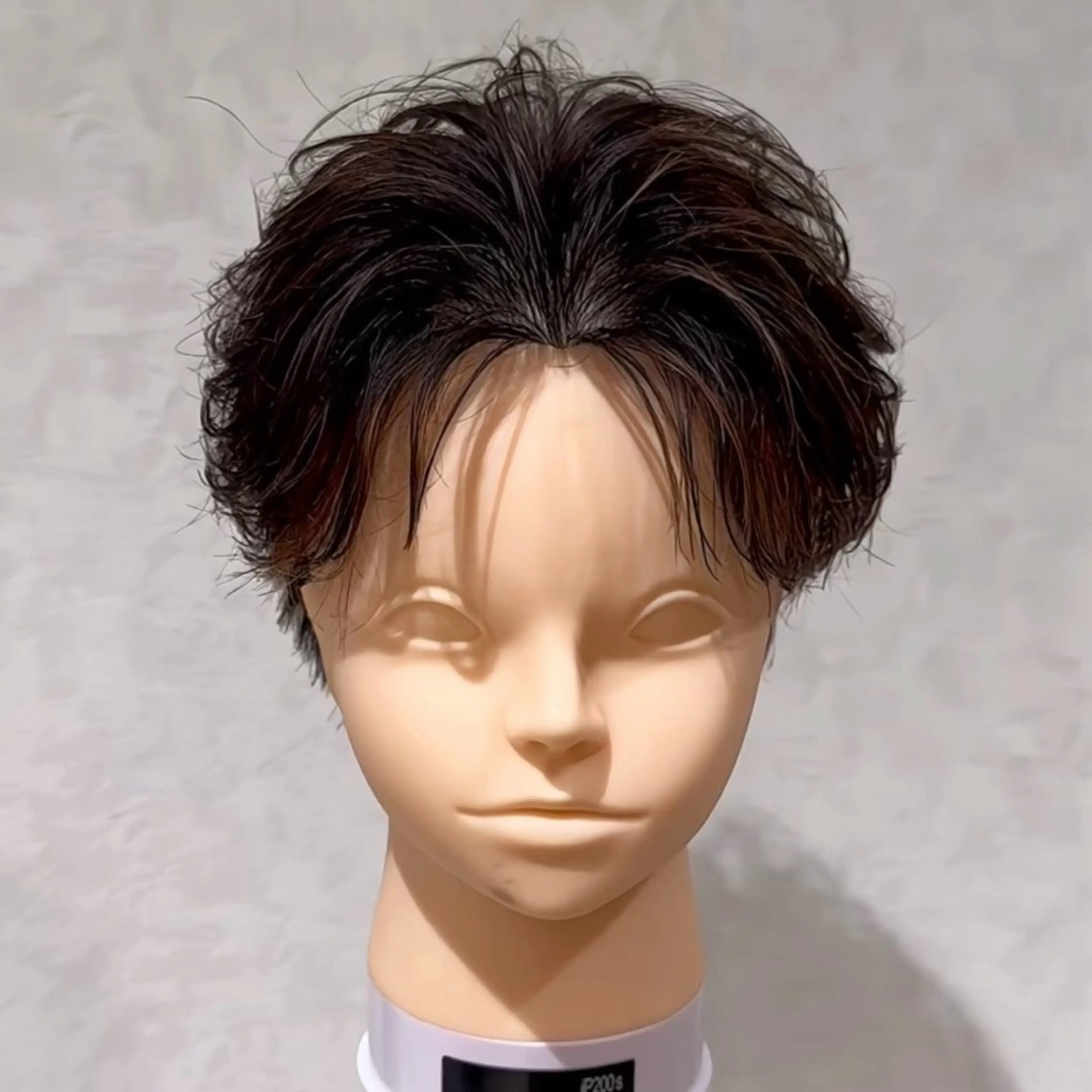 ショート パーマ メンズ センターパート フェザーパーマ メンズパーマ ショートヘア カット パーマ 色気のフェザーパーマ 港南台のメンズ美容師のヘアスタイル