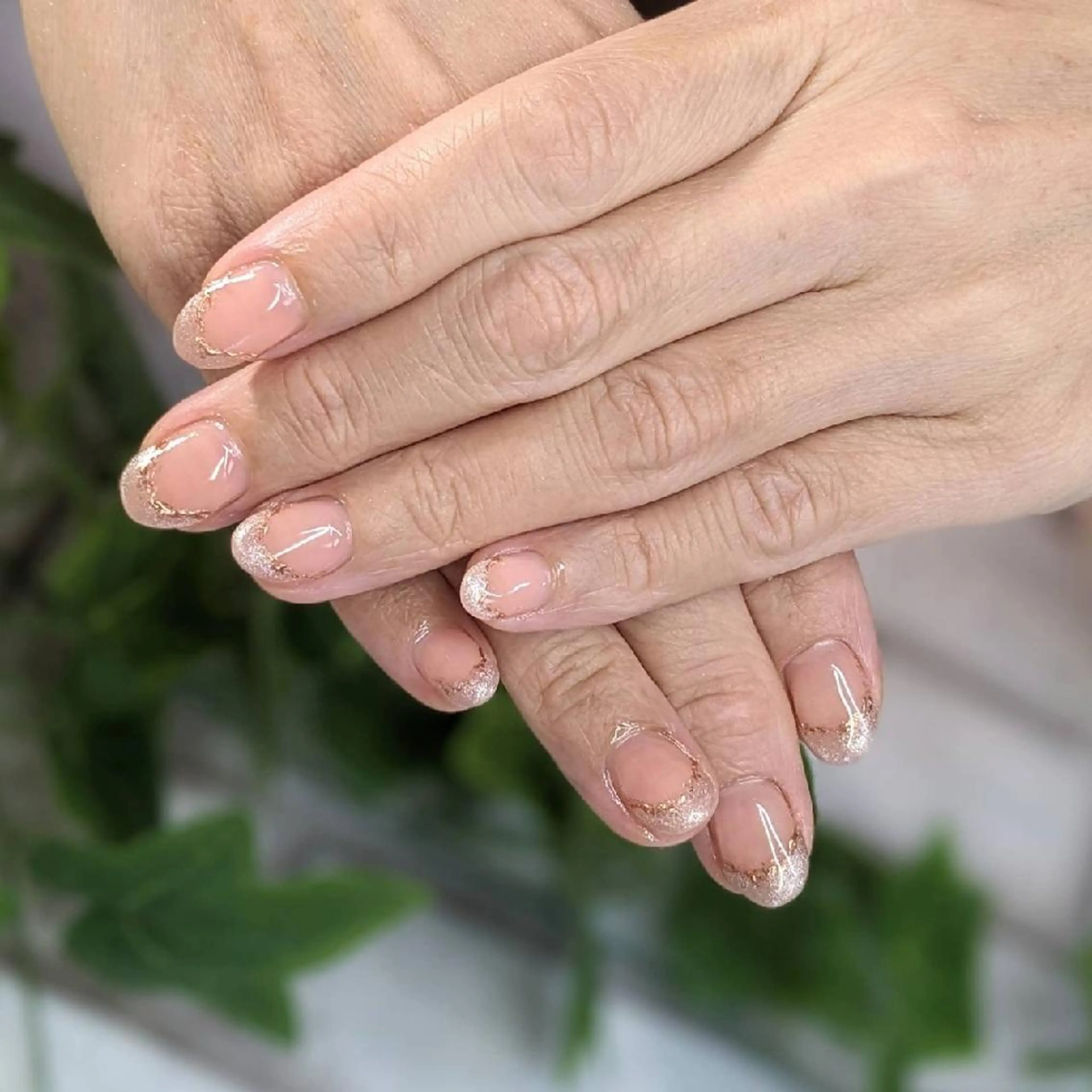 ネイル フレンチネイル マグネットネイル マグネットフレンチ ミラーネイル ハンドネイル ネイルサロンベルティ .keikoのネイルデザイン