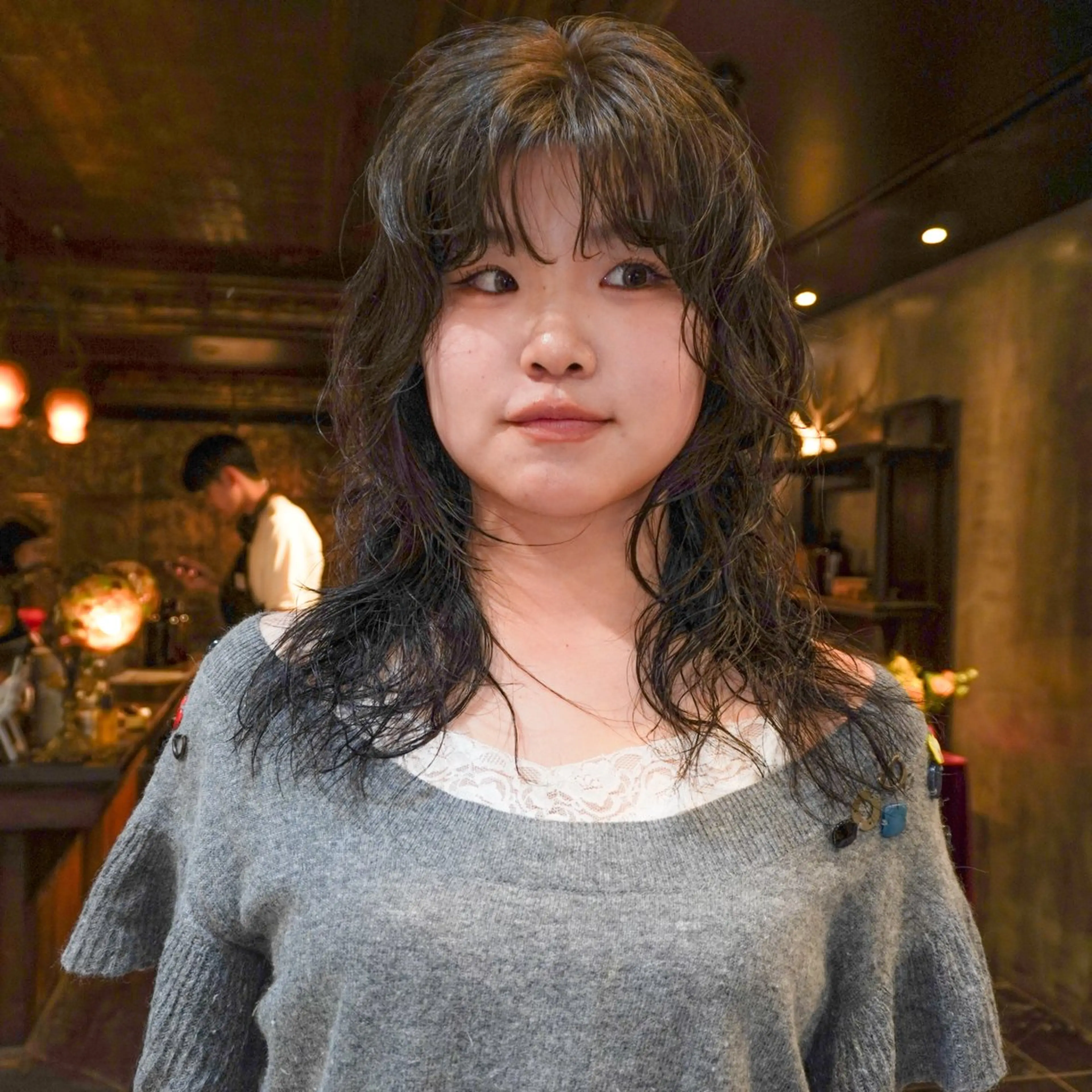 ミディアム カラー パーマ ミディアムパーマ オリーブカラー レイヤーカット カット ヘアカラー パーマ トリートメント メンズヘア/パーマ/ SHOUTOのヘアスタイル