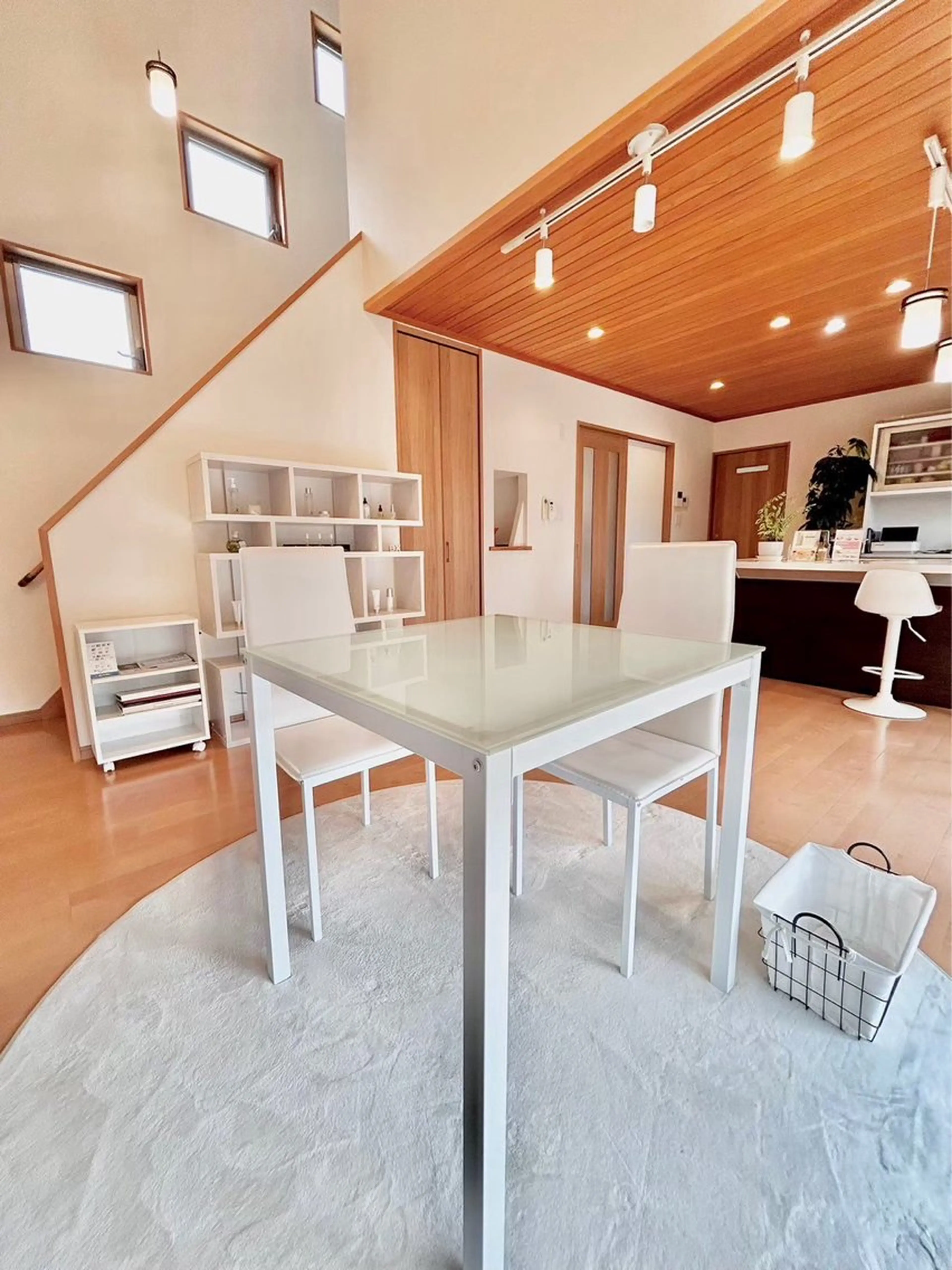 エステサロン .BX新人スタッフのエステ・リラクイメージ