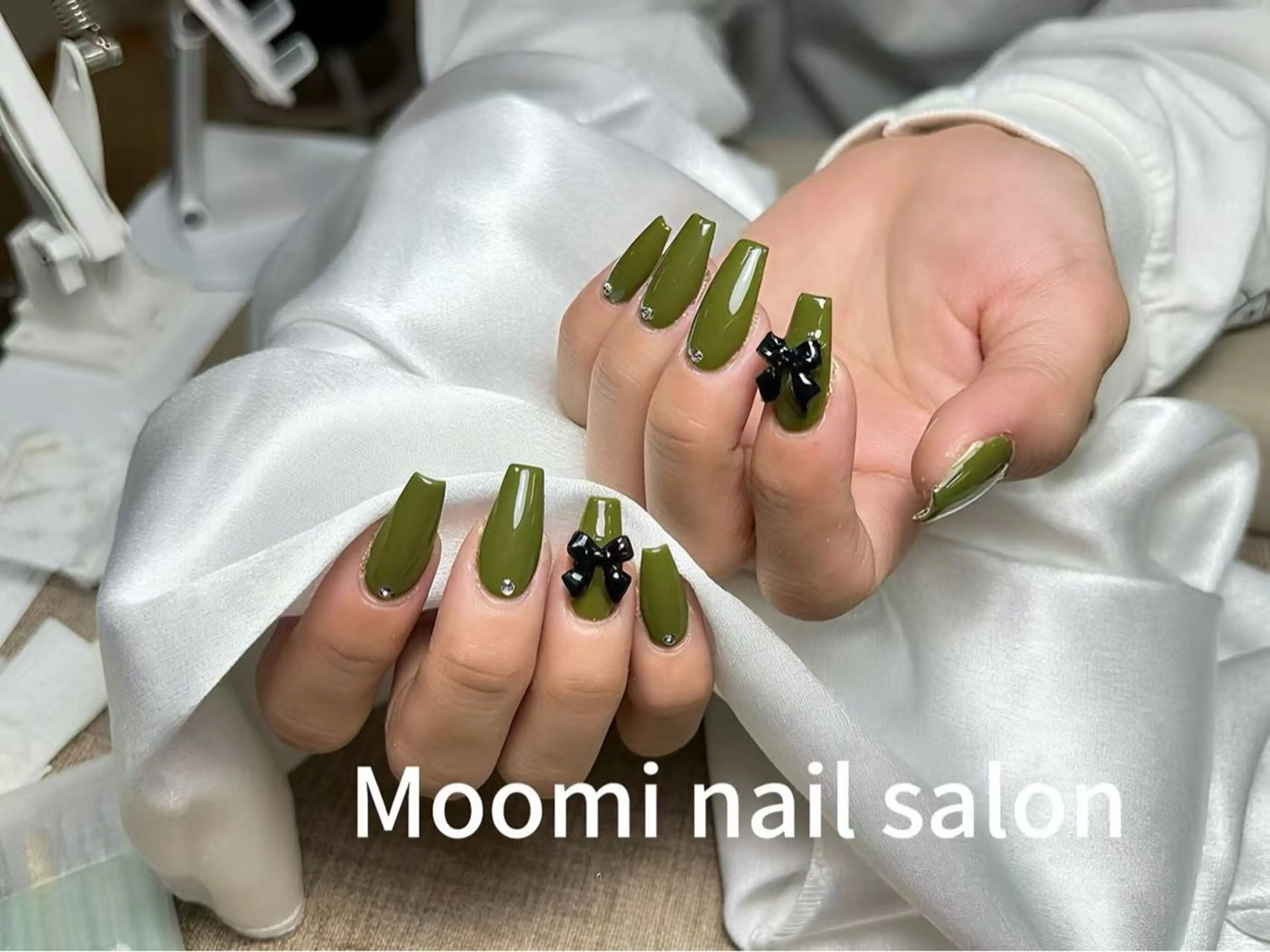 ネイル チークネイル フレンチネイル ジェルネイル グラデーション ハート ハンドネイル moomi nail スカルプ専門のネイルデザイン