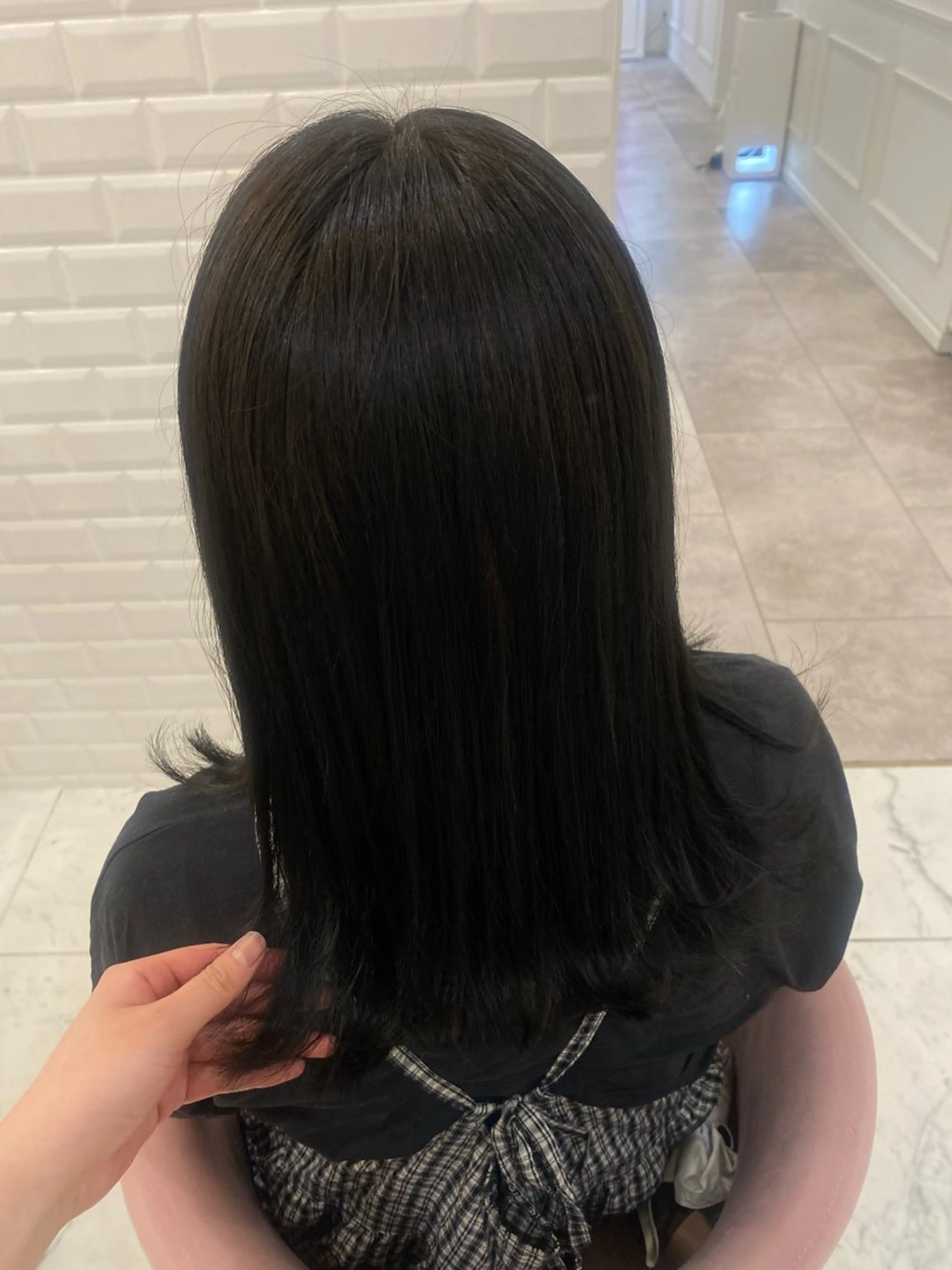 ミディアム 新田 妃那のヘアスタイル