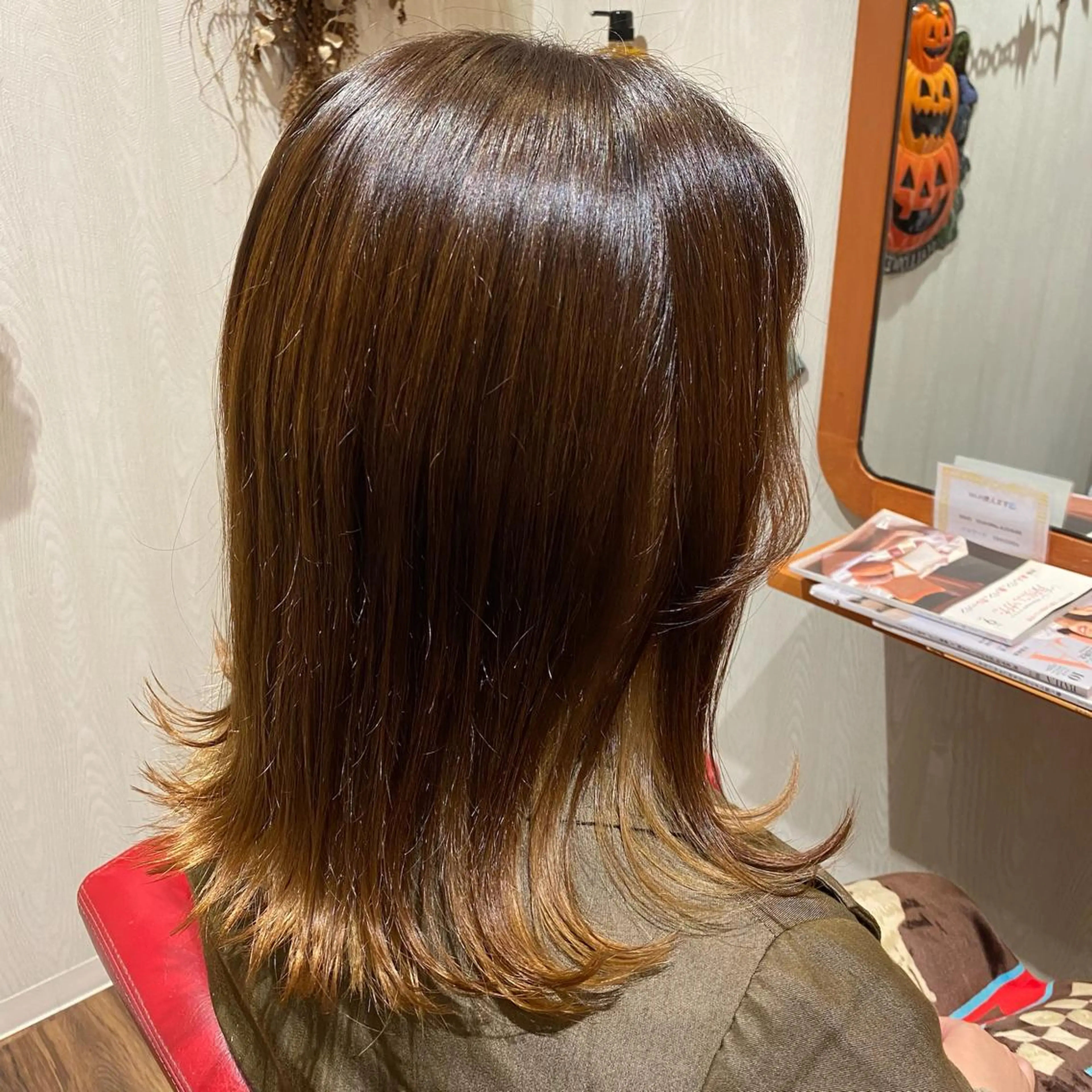 セミロング カラー 木宮 美緒のヘアスタイル