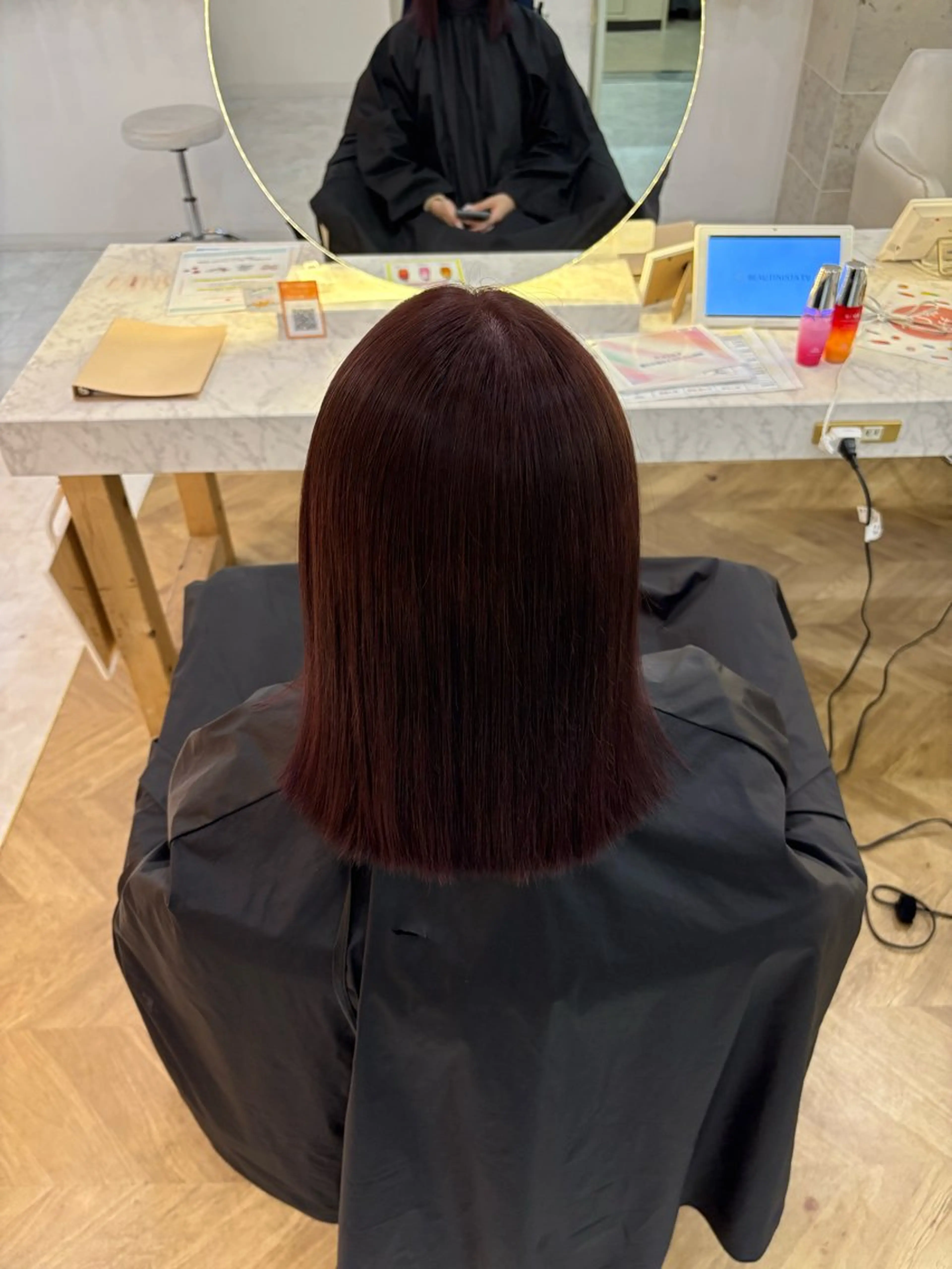 ミディアム カラー ラベンダーカラー ラベンダーピンク ピンクカラー カット ヘアカラー トリートメント 透明感カラー/レイヤ ーカット/須永さくらのヘアスタイル