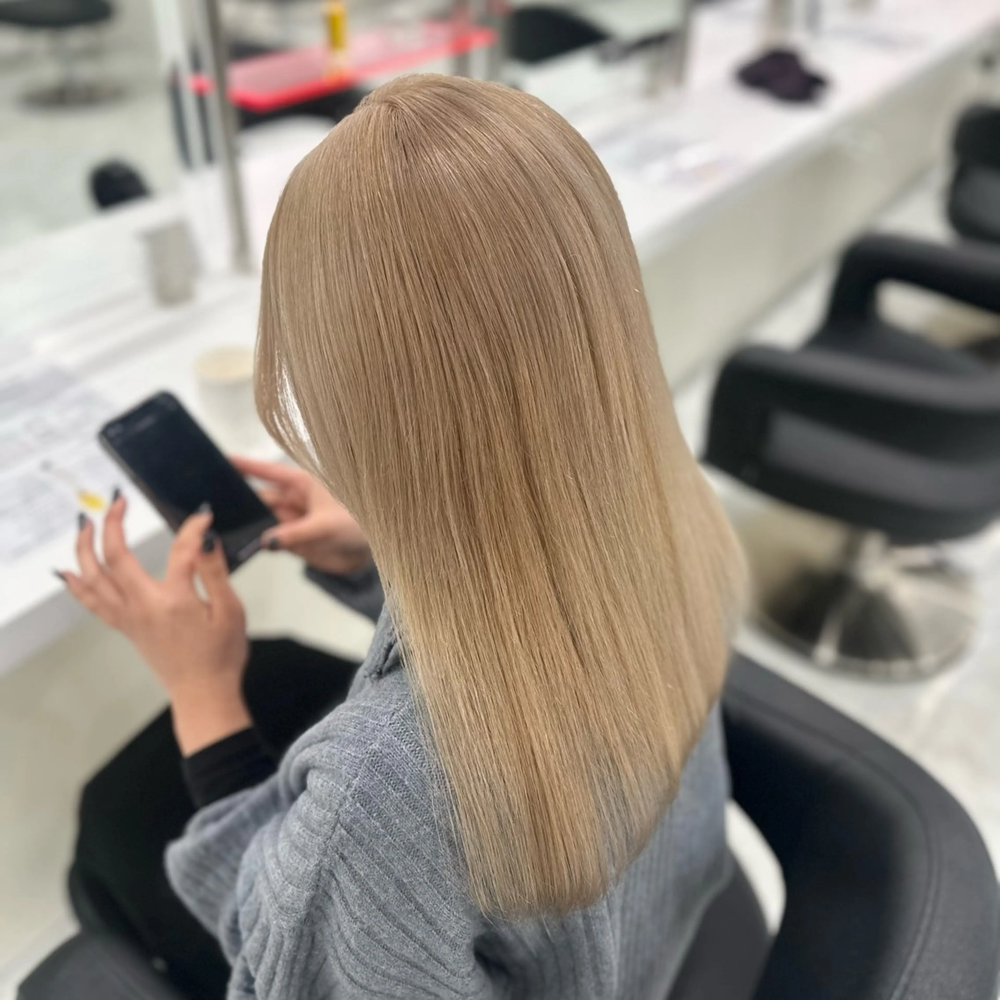 セミロング 韓国ガーリー🤍ハイ トーン🤍Ayanaのヘアスタイル