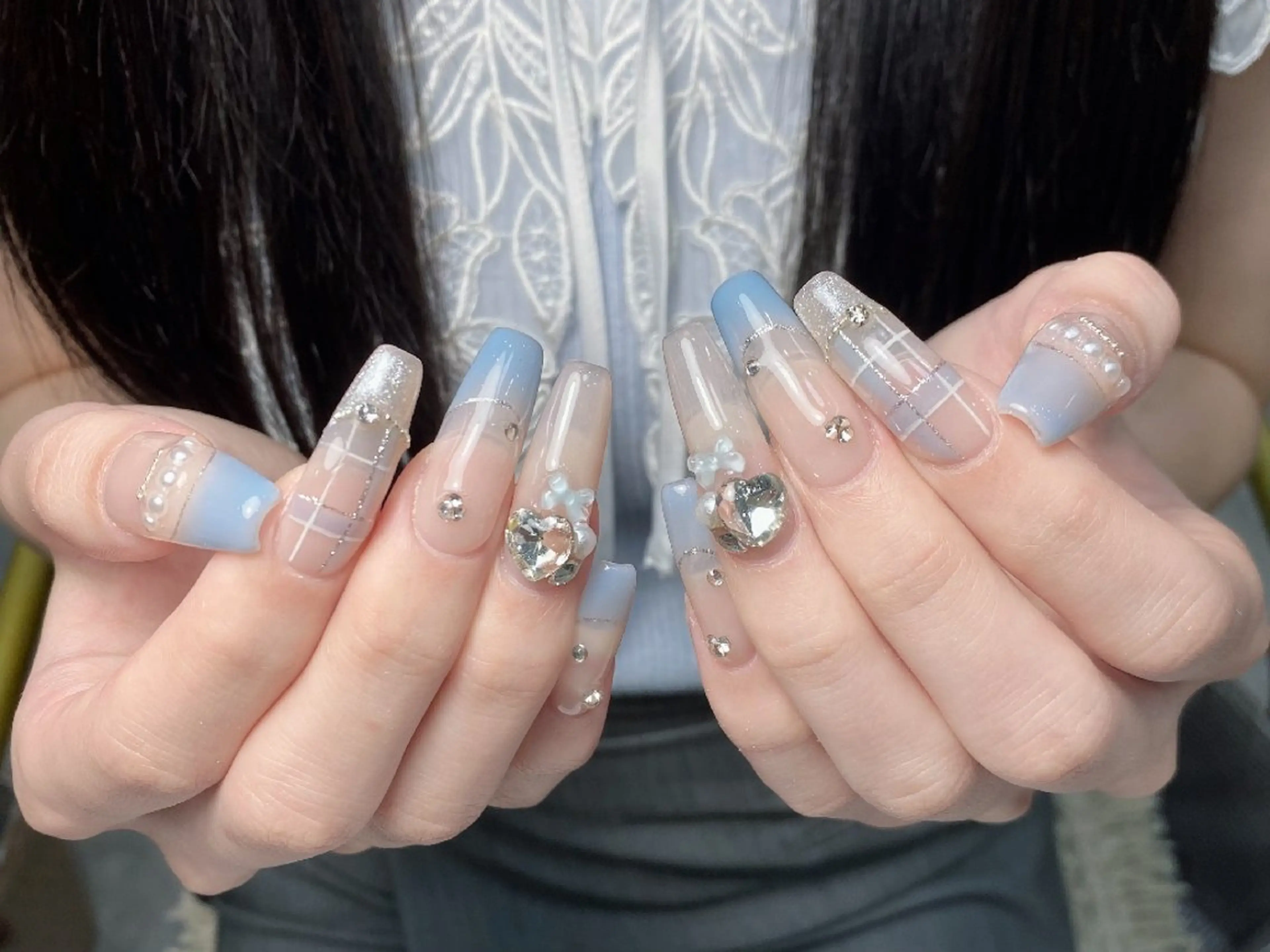 ネイル アートネイル フラワーネイル フットネイル フレンチネイル ジェルネイル ハンドネイル UM Nail Salonのネイルデザイン