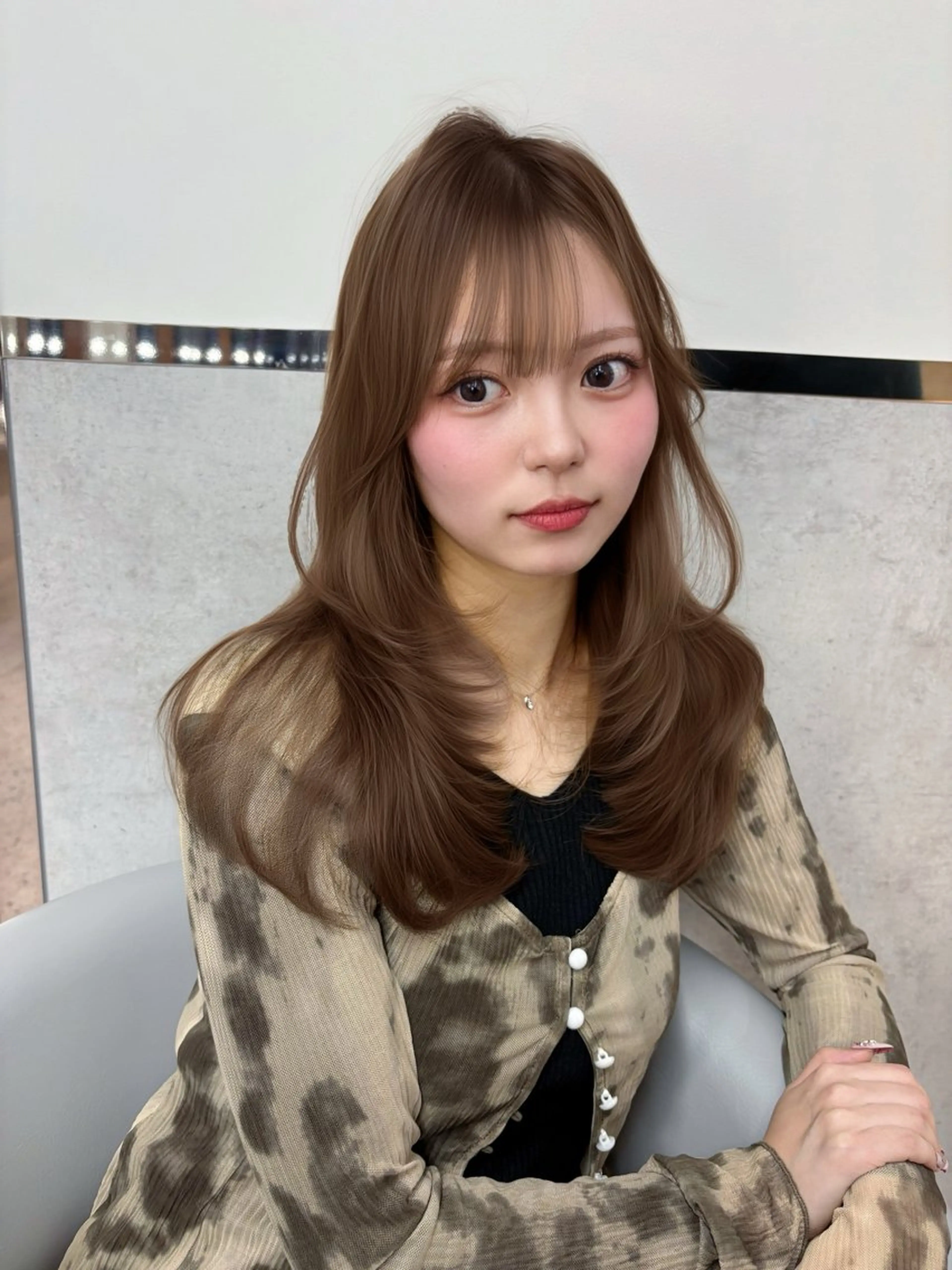 ミディアム カラー ブリーチ 透明感カラー ブリーチなしカラー カット ヘアカラー トリートメント 【博多髪質改善】 吉村　清志のヘアスタイル