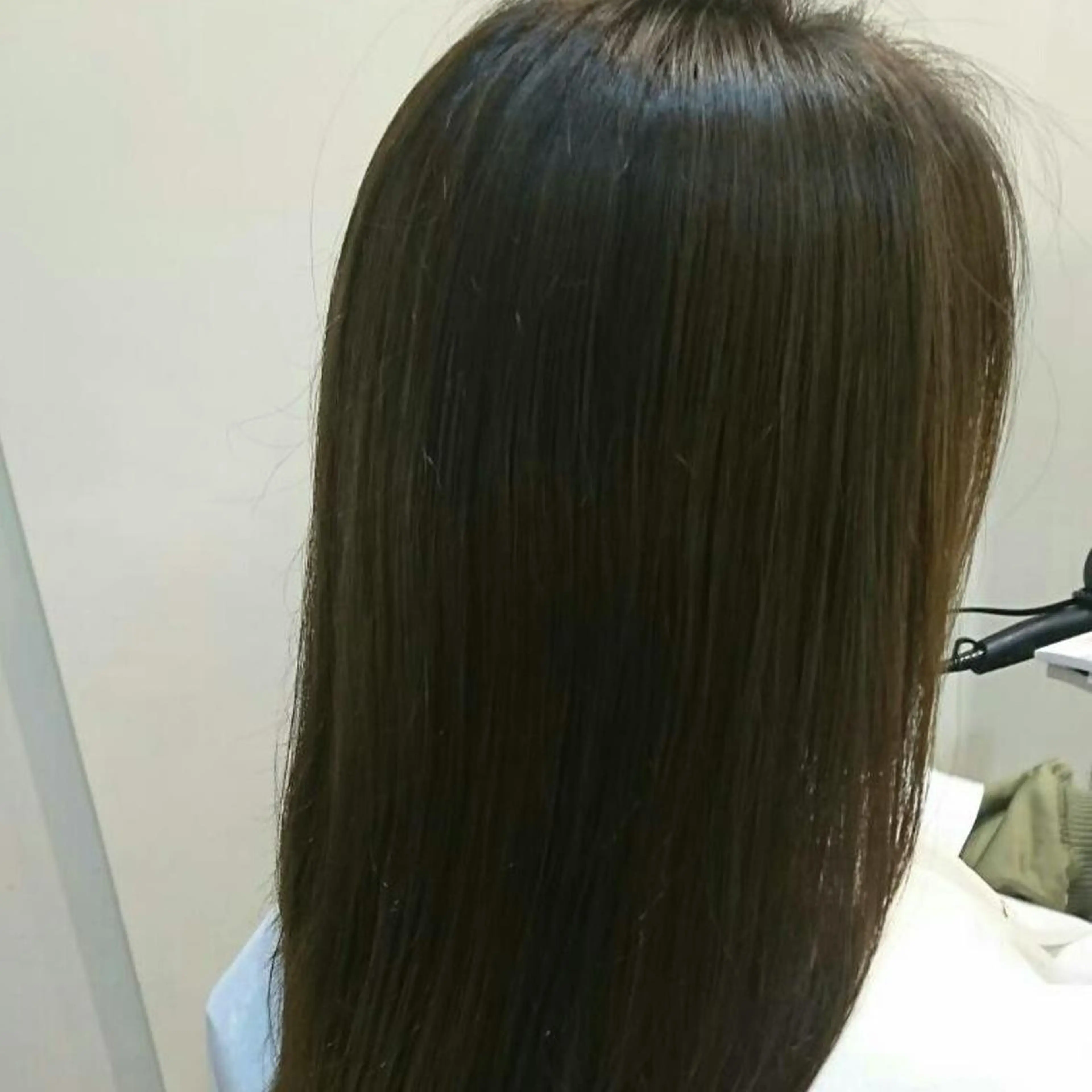 カラー 瀧上 菜津美のヘアスタイル