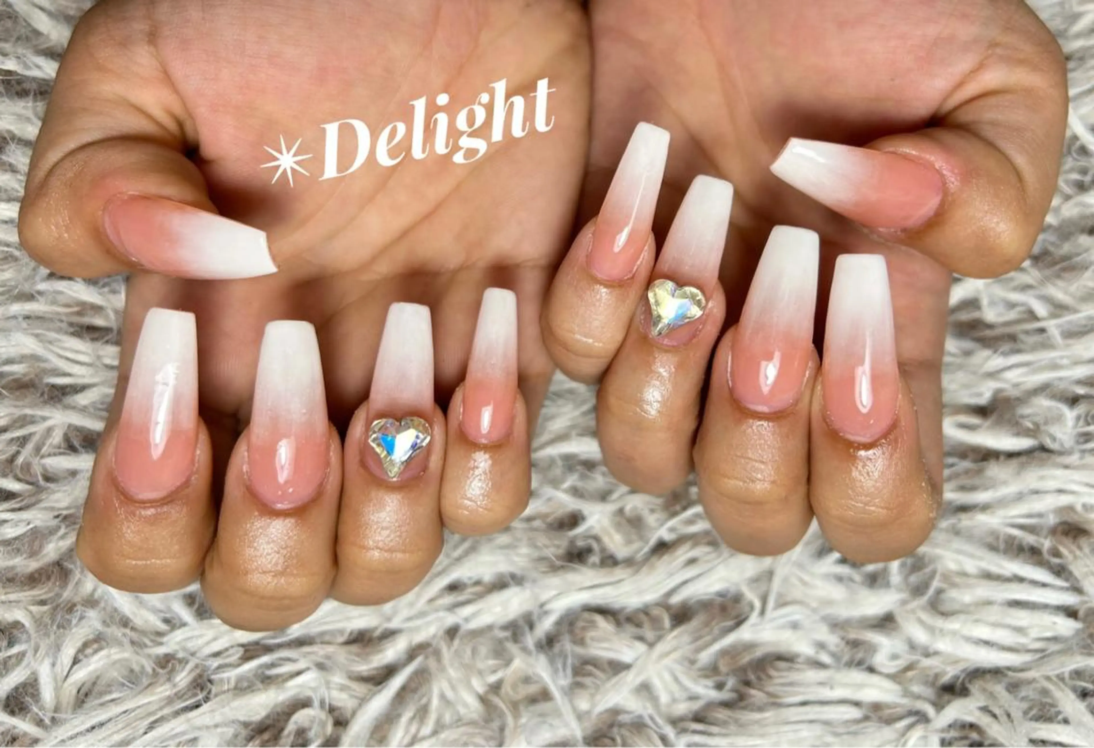 ロング ネイル ハンドネイル ✴︎ Delightのネイルデザイン