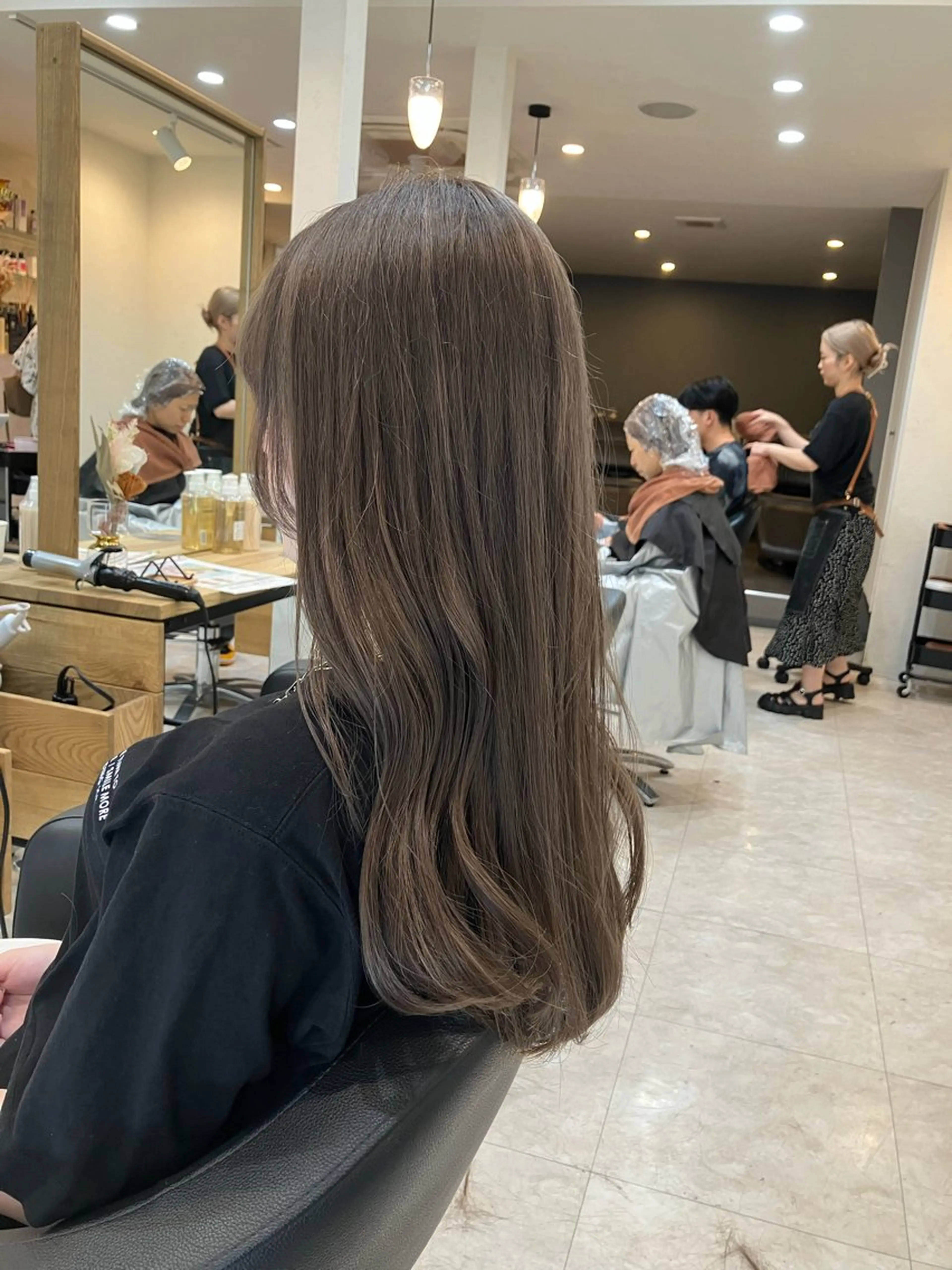 ロング 青野 銀河のヘアスタイル