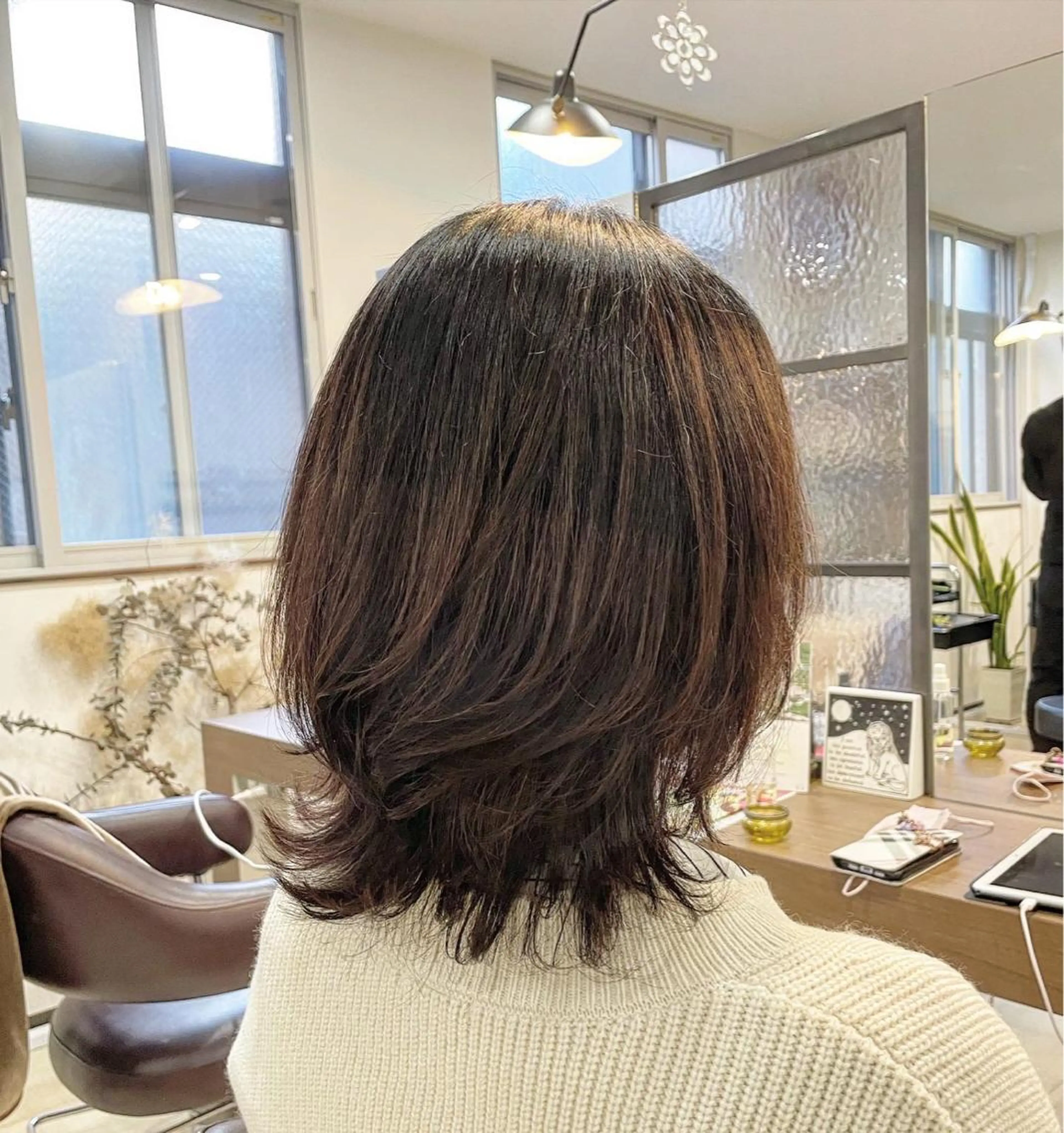 ミディアム くびれヘア くびれレイヤー レイヤーカット SOL .✂︎ 松永李帆のヘアスタイル