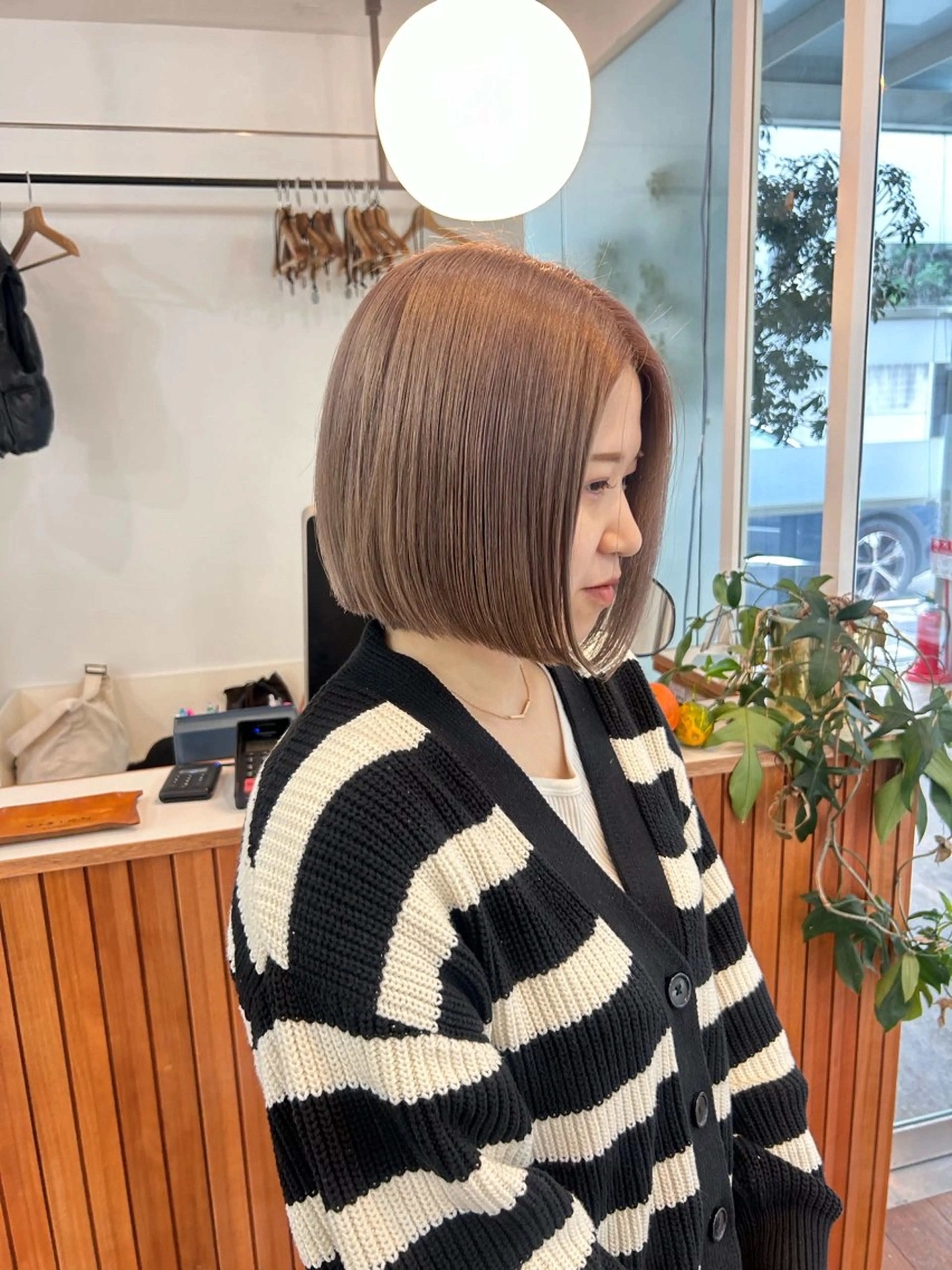 カラー かがやしづ ⭐️ハイトーンのヘアスタイル
