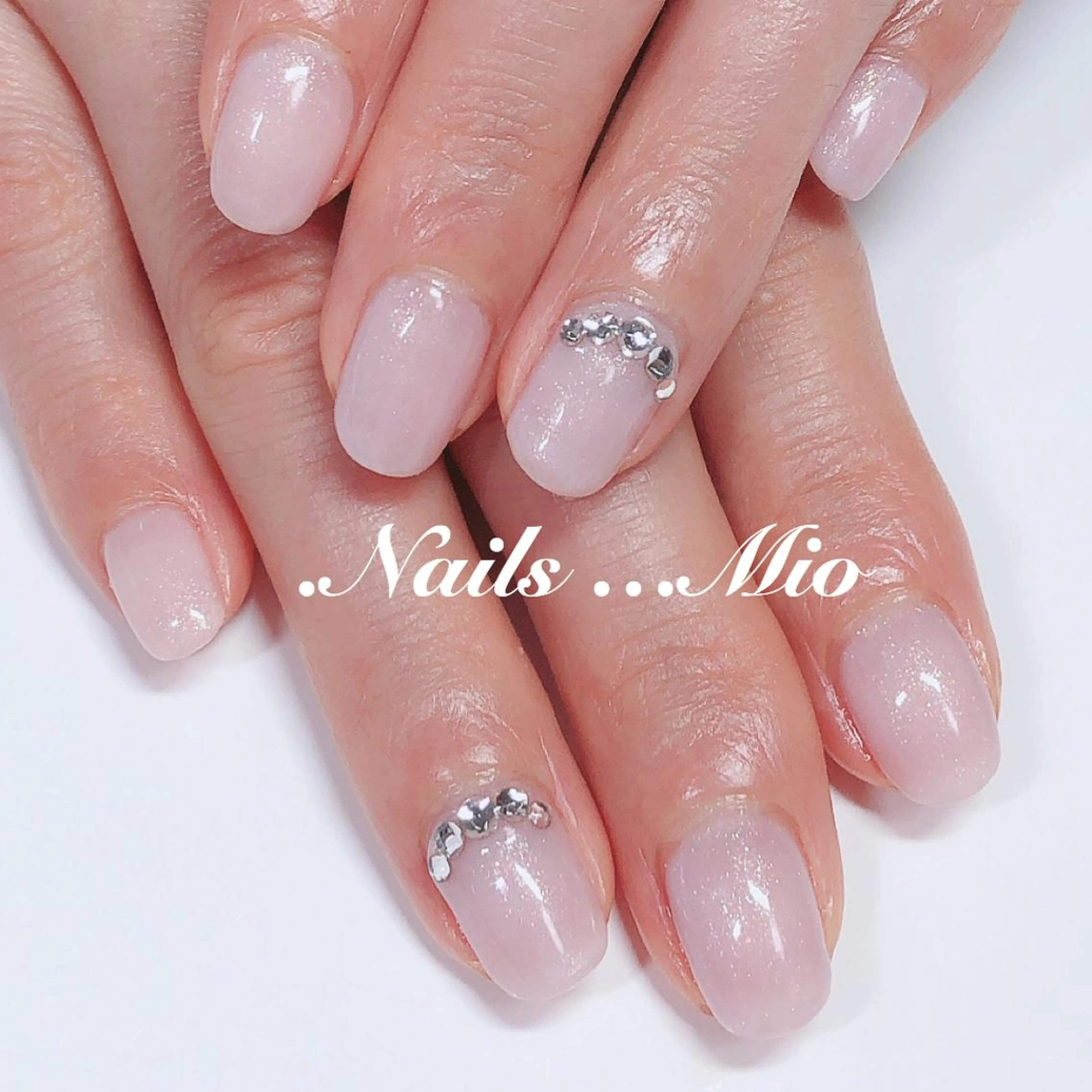 ネイル アートネイル ワンカラーネイル .Nails Mio 赤羽西ネイルサロンのネイルデザイン