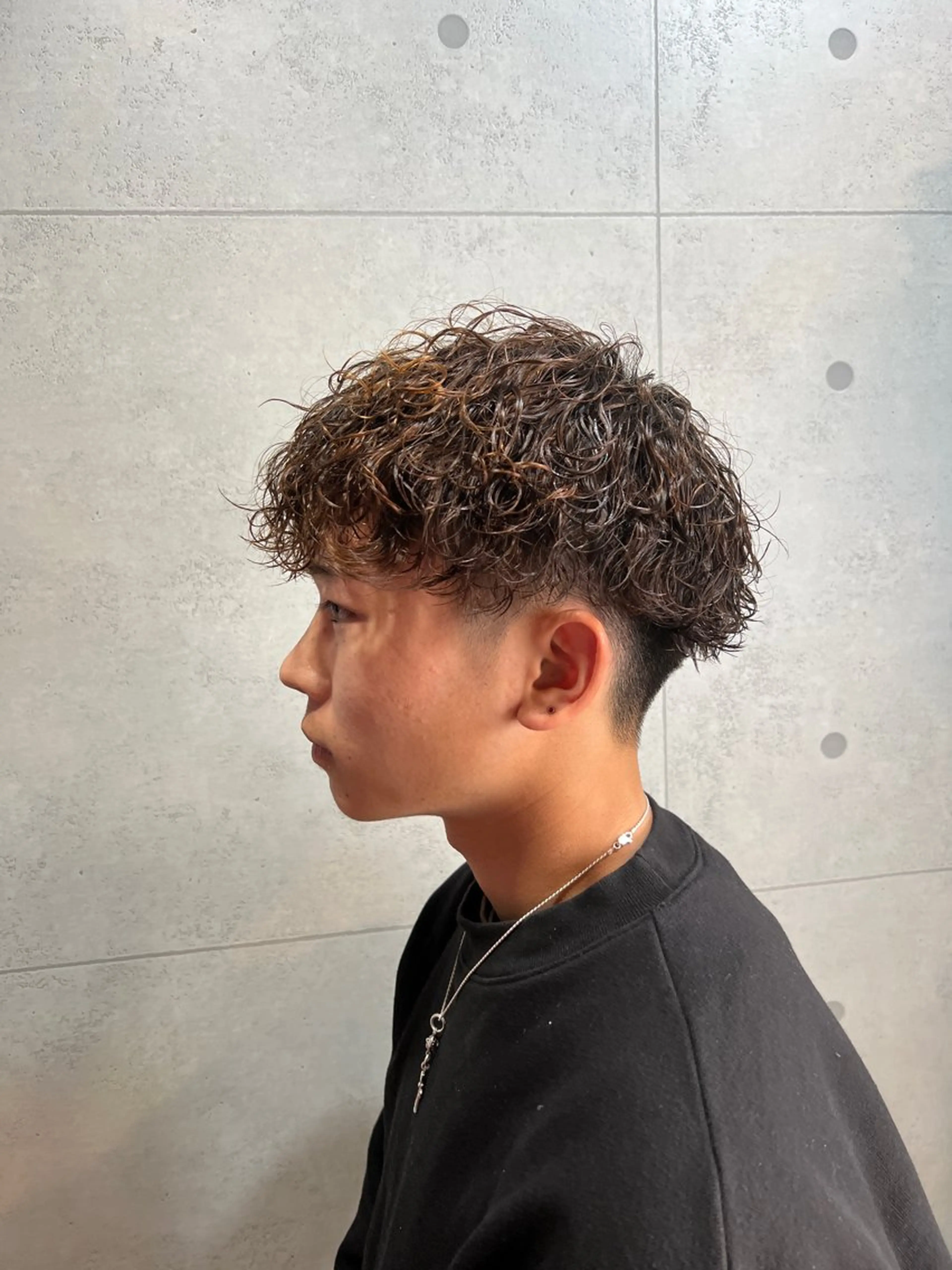 ショート パーマ メンズ メンズパーマ 波巻きパーマ カット パーマ 角田 瀬名のヘアスタイル