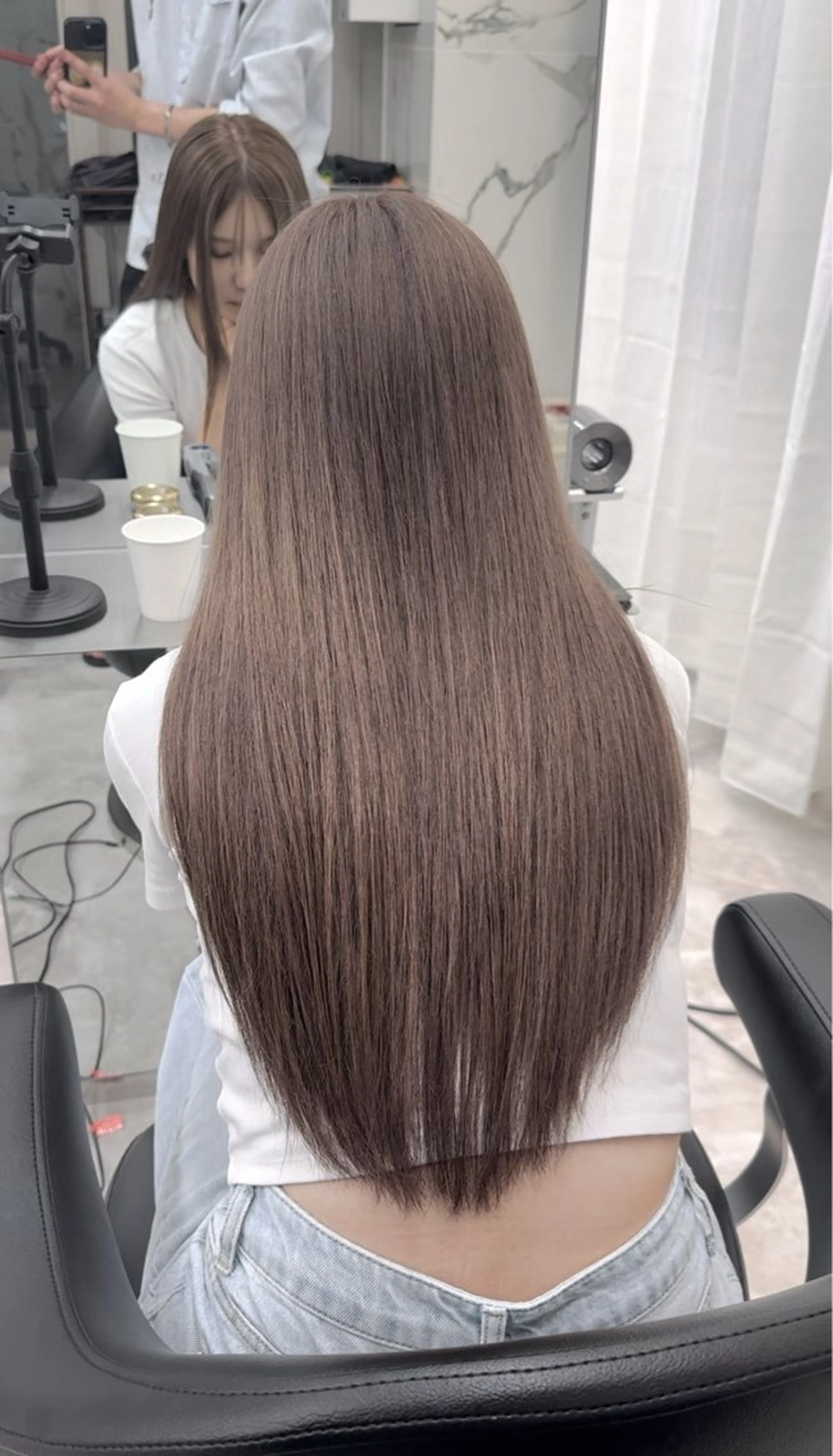 ロング カラー ブリーチ ブラウンカラー ダブルカラー くすみブラウン 【ショートカット】 海老原寛大のヘアスタイル
