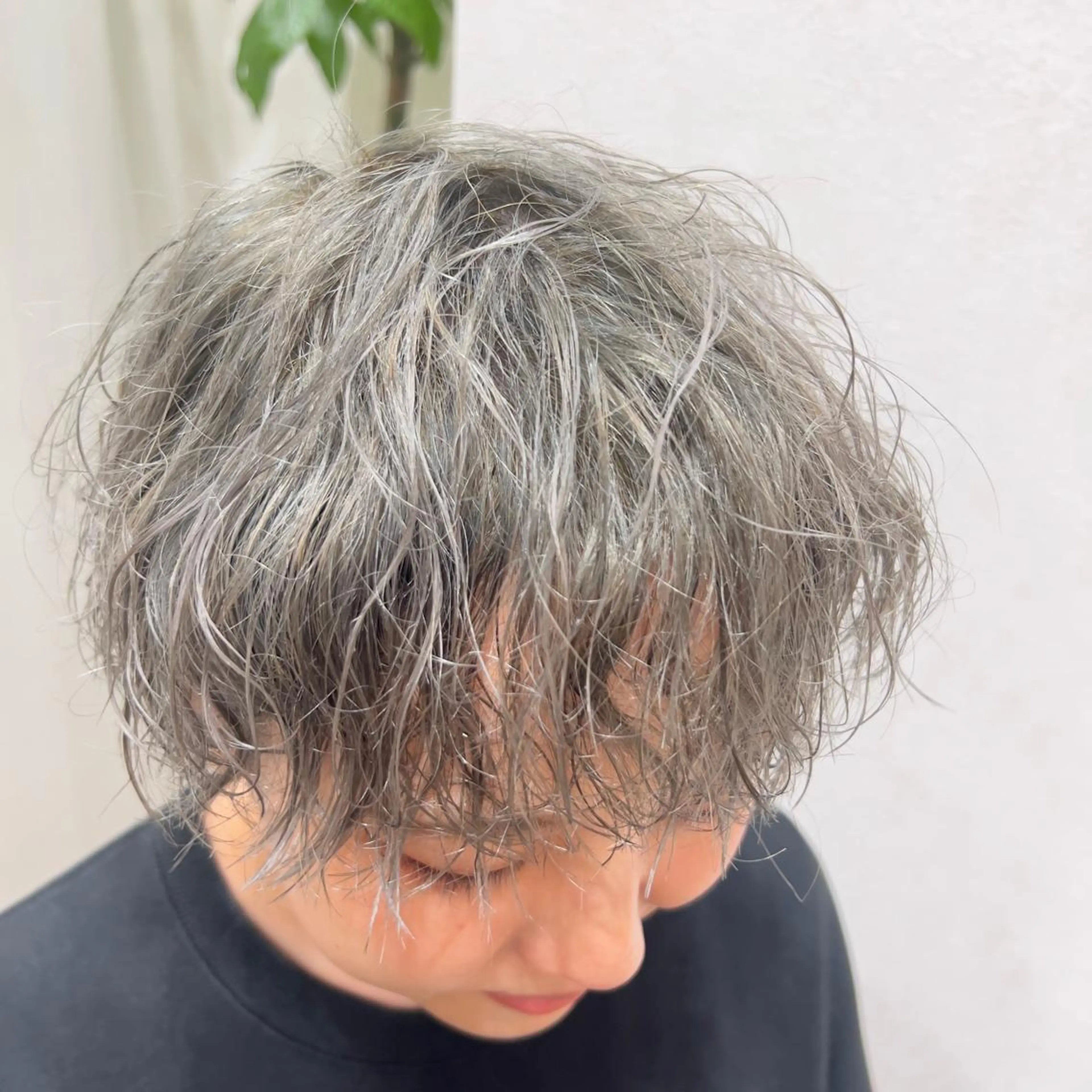 ショート カラー パーマ ブリーチ トリートメント 🍇おぐら めぐみ🍇のヘアスタイル