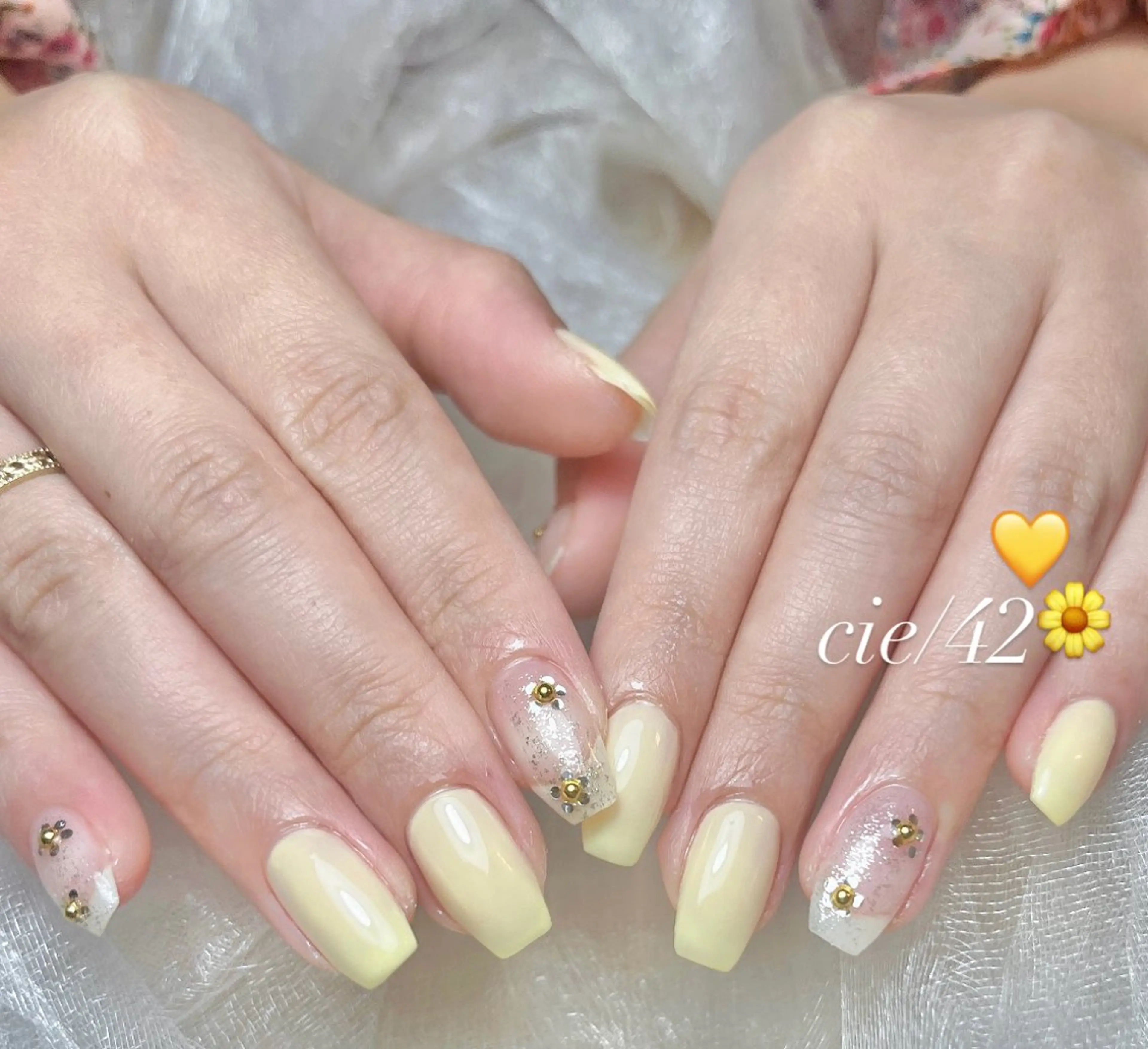 ネイル cie/42° NIJINAのネイルデザイン