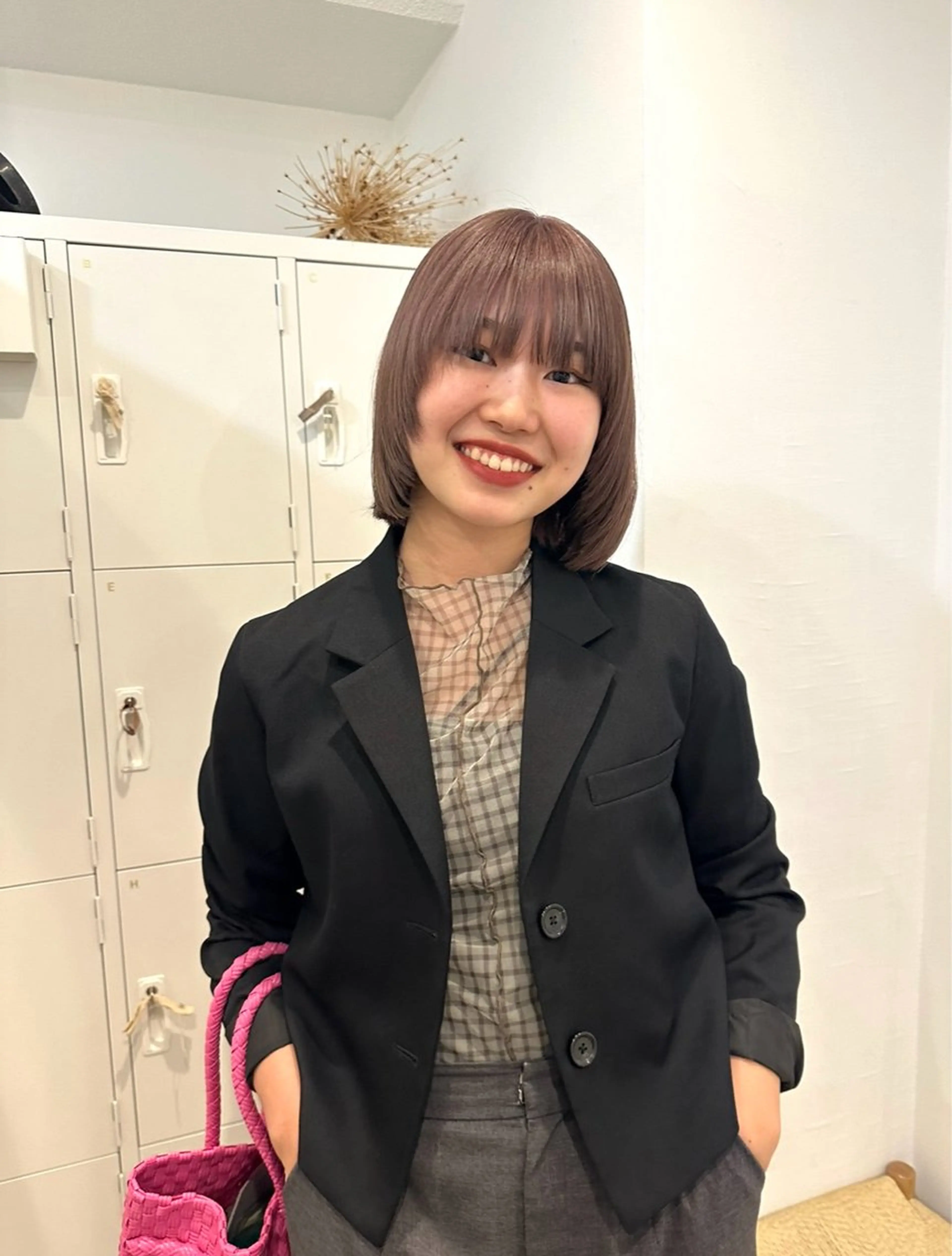 ミディアム 顔まわりレイヤー 顔周りカット レイヤーカット ヘアカラー 梅田/柔らかカラー/ オオハシ リナコのヘアスタイル