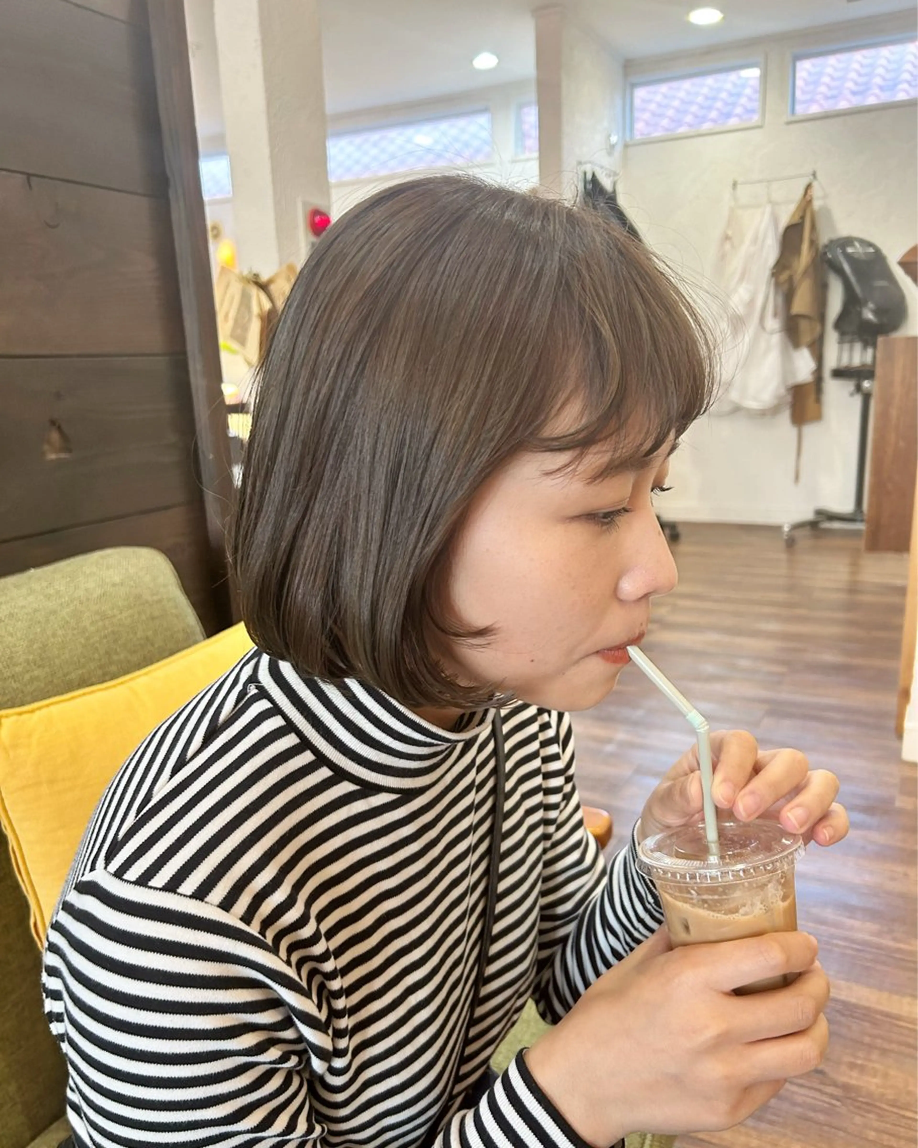 ショート カラー カット ヘアカラー トリートメント 江原 彩華のヘアスタイル