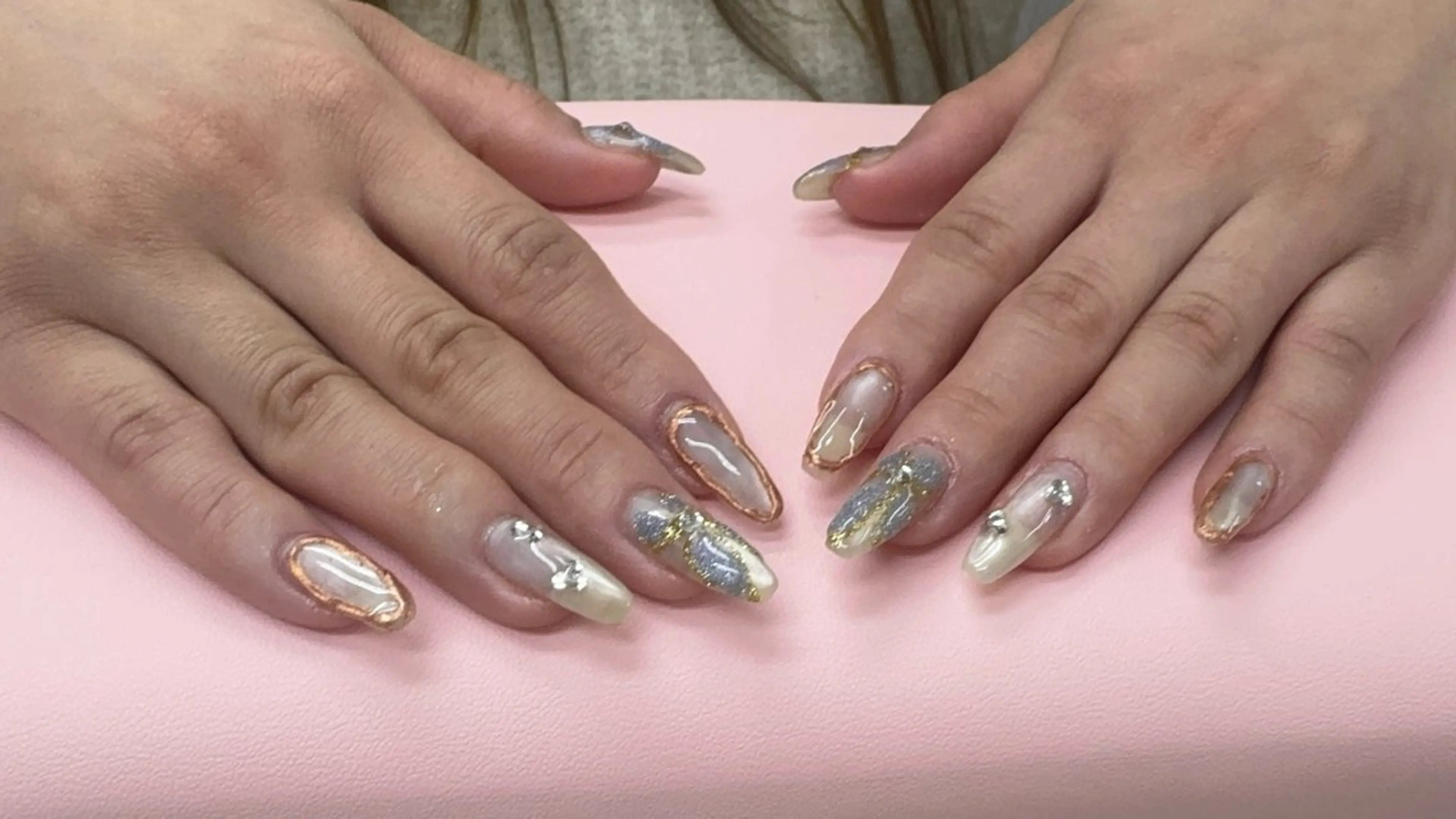 ネイル Mokanail サロンのネイルデザイン