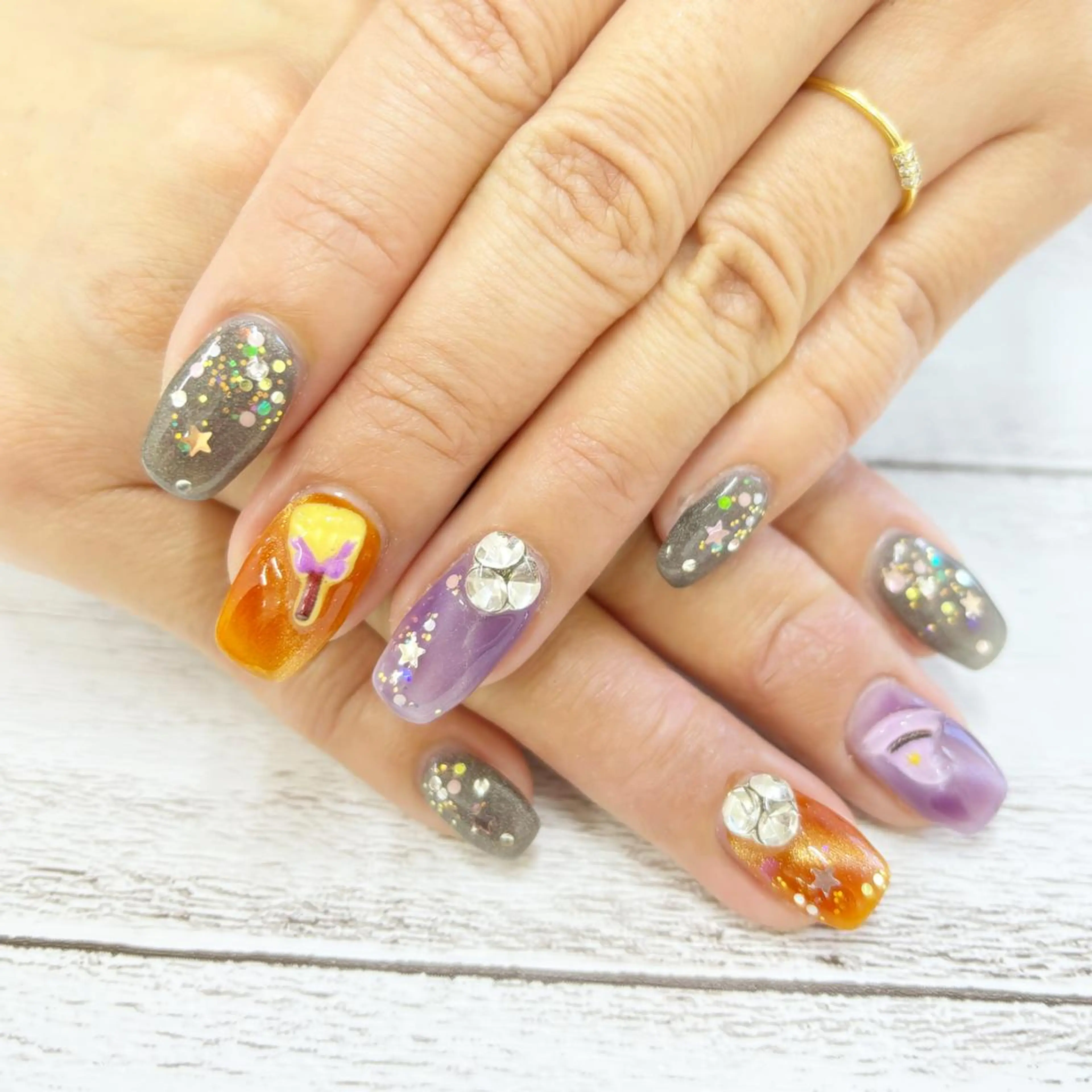 ネイル アートネイル 長さ出し ハート マグネットネイル 持ち込み ハンドネイル リラネイル Aikenのネイルデザイン