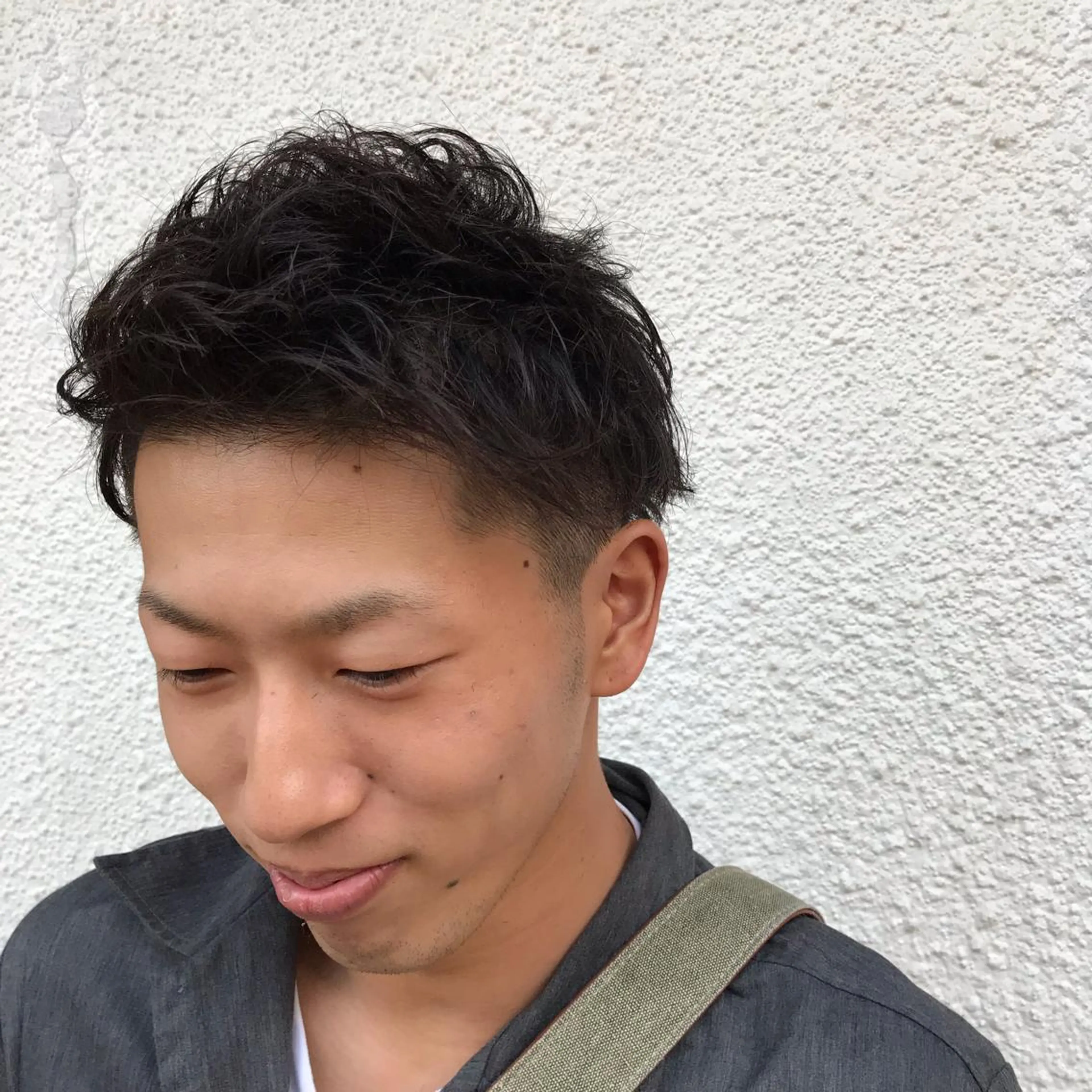 ショート カラー パーマ メンズ ニュアンスパーマ／ レイヤー／茶屋町のヘアスタイル