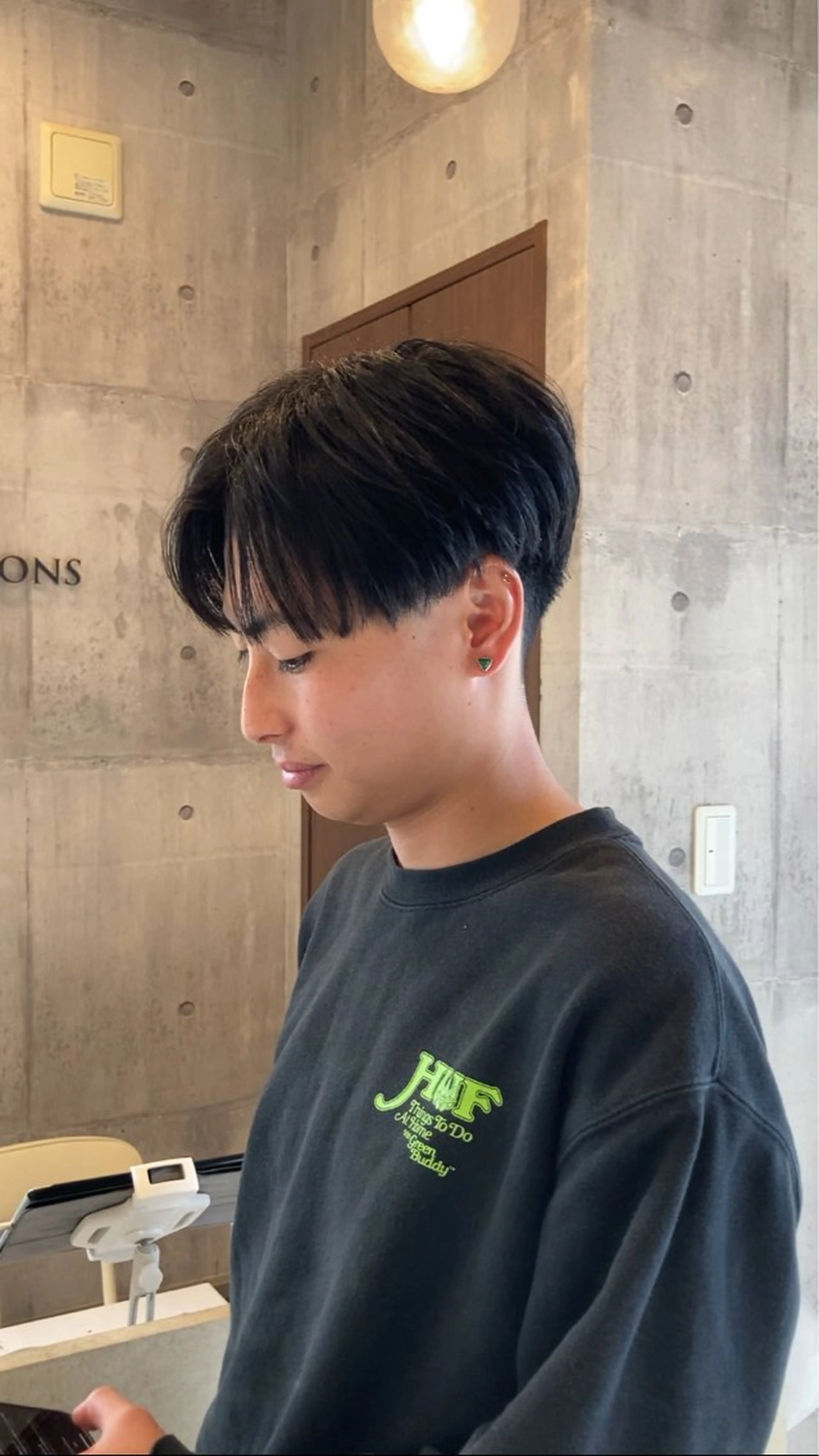 ショート メンズ センターパート ハマノ ミユのヘアスタイル