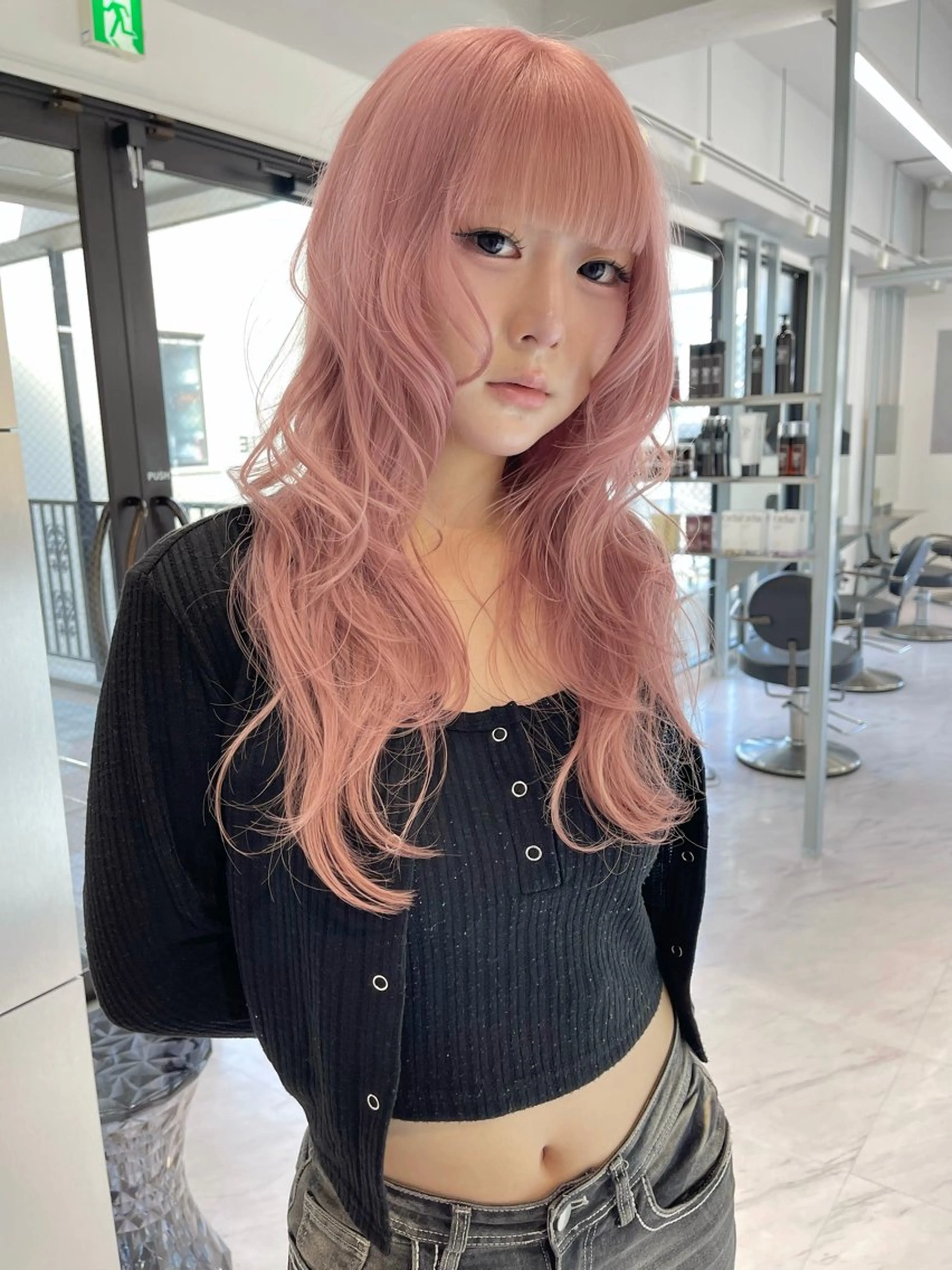 ロング カラー ベージュカラー ブリーチ ケアブリーチ デザインカラー ダブルカラー ヘアカラー トリートメント TATSUブリーチ/ ミルクティーベージュのヘアスタイル