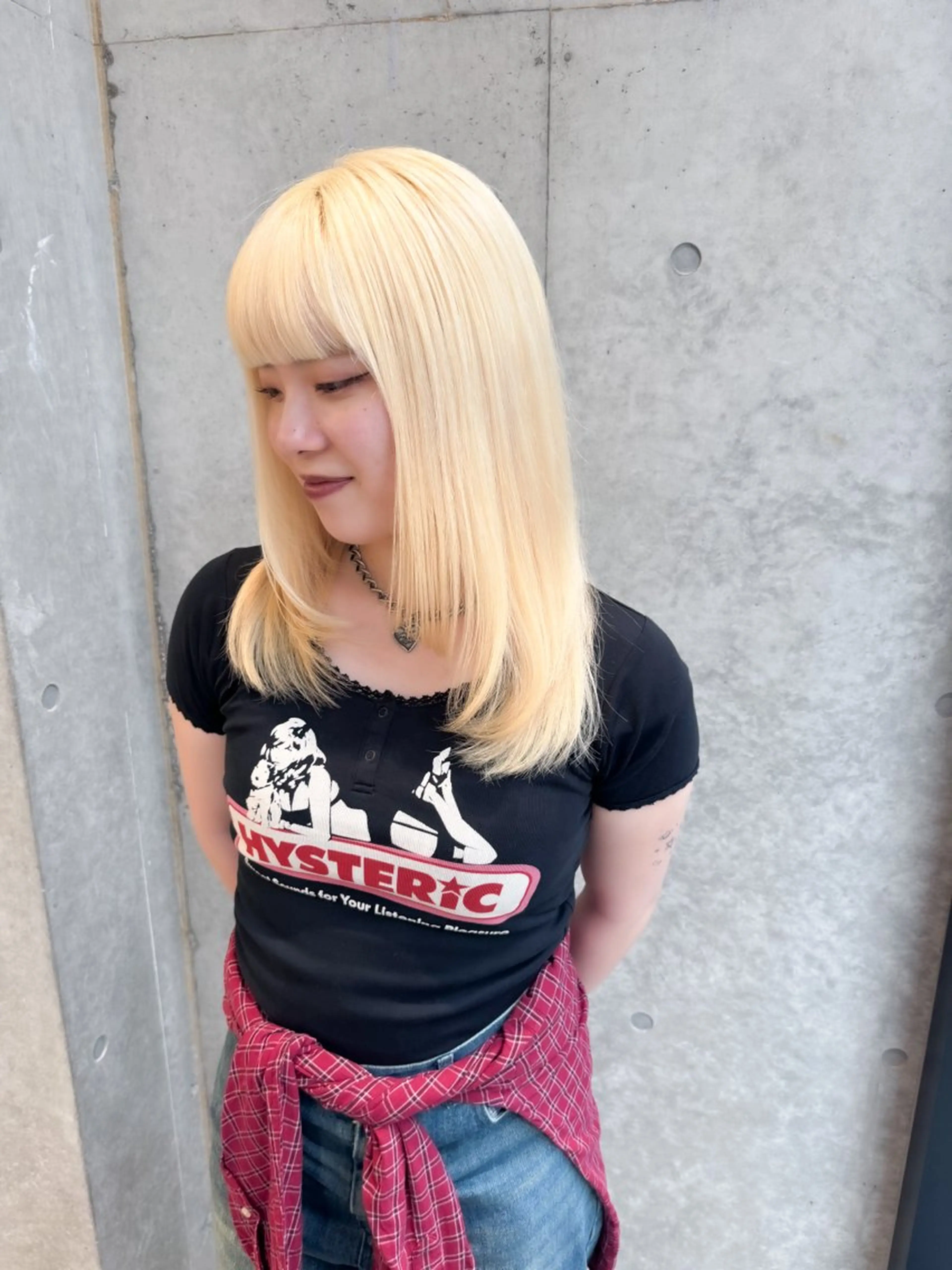 ミディアム カラー ヘアアレンジ ミニボブ/ブリーチ 🌈MISATOのヘアスタイル