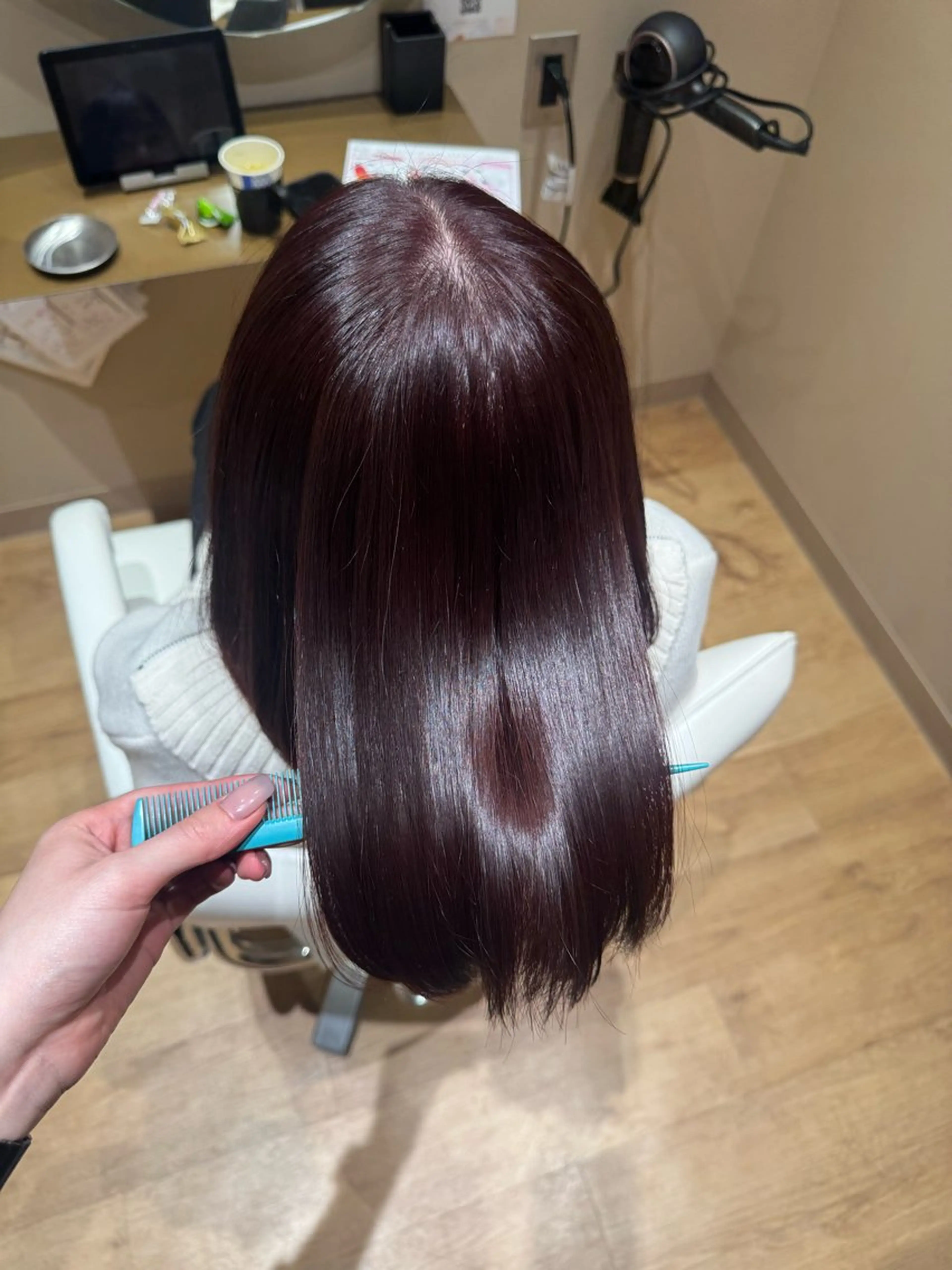 ミディアム カット ヘアカラー トリートメント 黒島優香🦋 /縮毛矯正/髪質改善のヘアスタイル