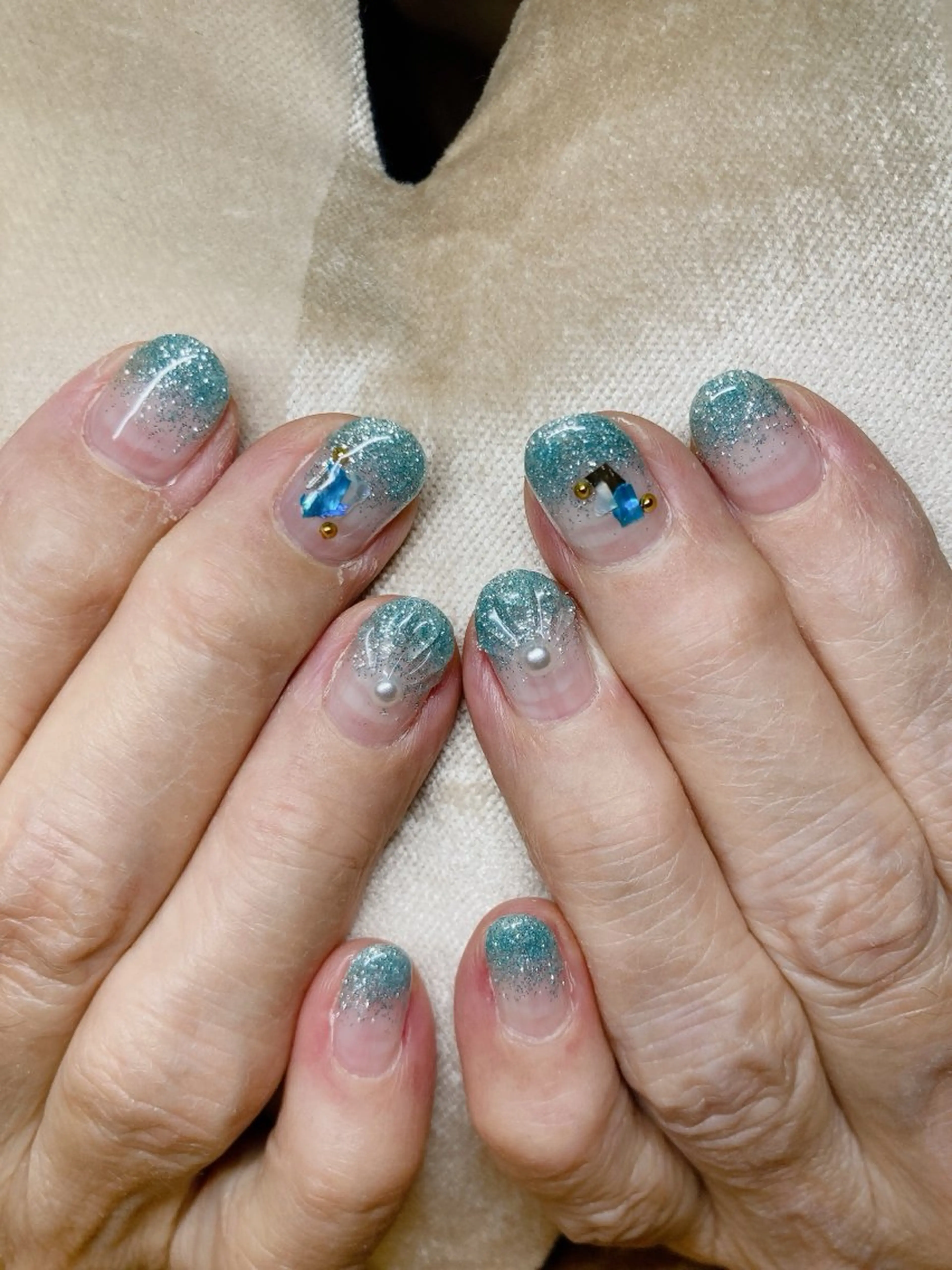 ネイル 寺山 千鶴のネイルデザイン