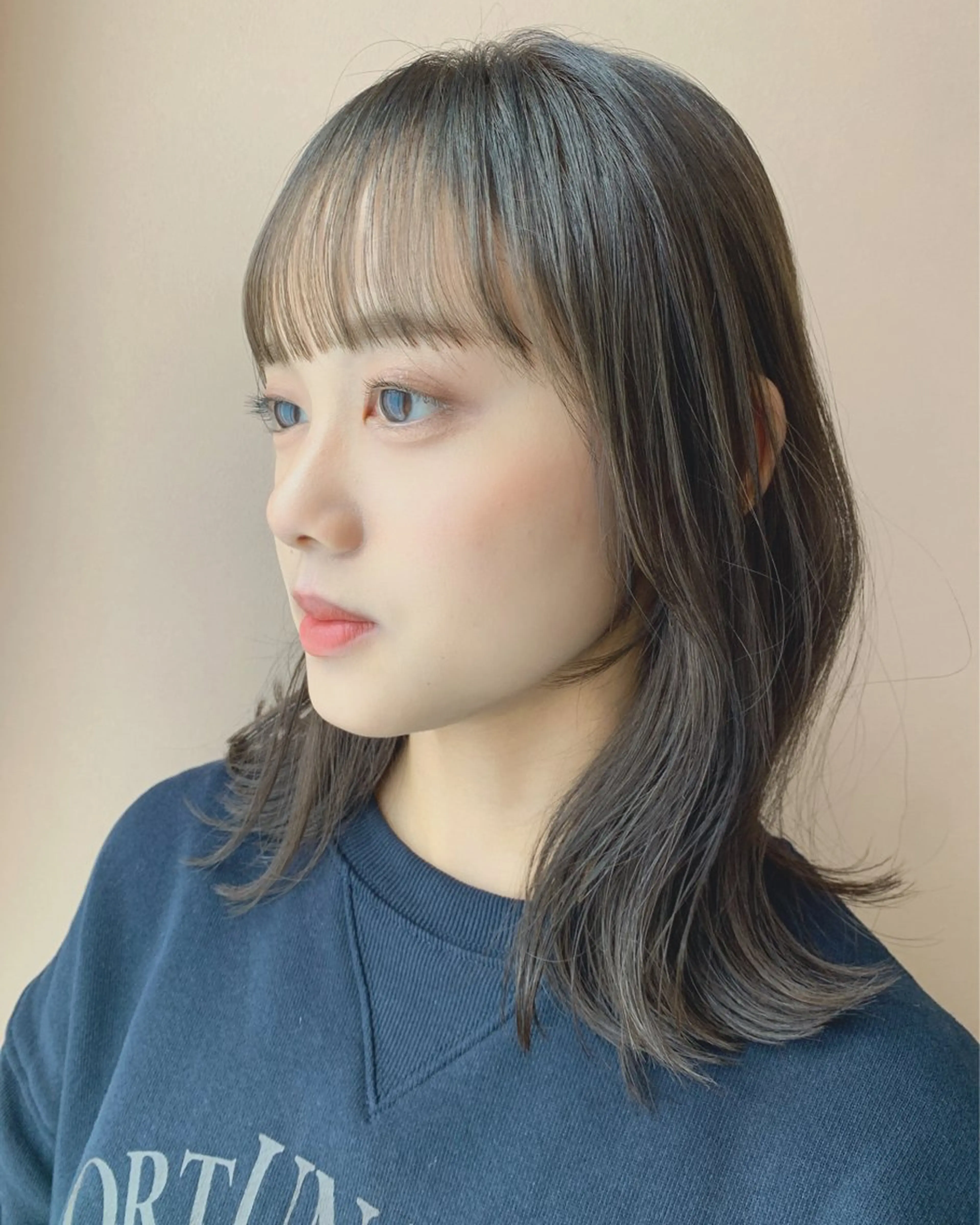 ロング カラー ベージュカラー ブリーチ ブリーチなしカラー オリーブベージュ hub hair レイヤー/透明感のヘアスタイル