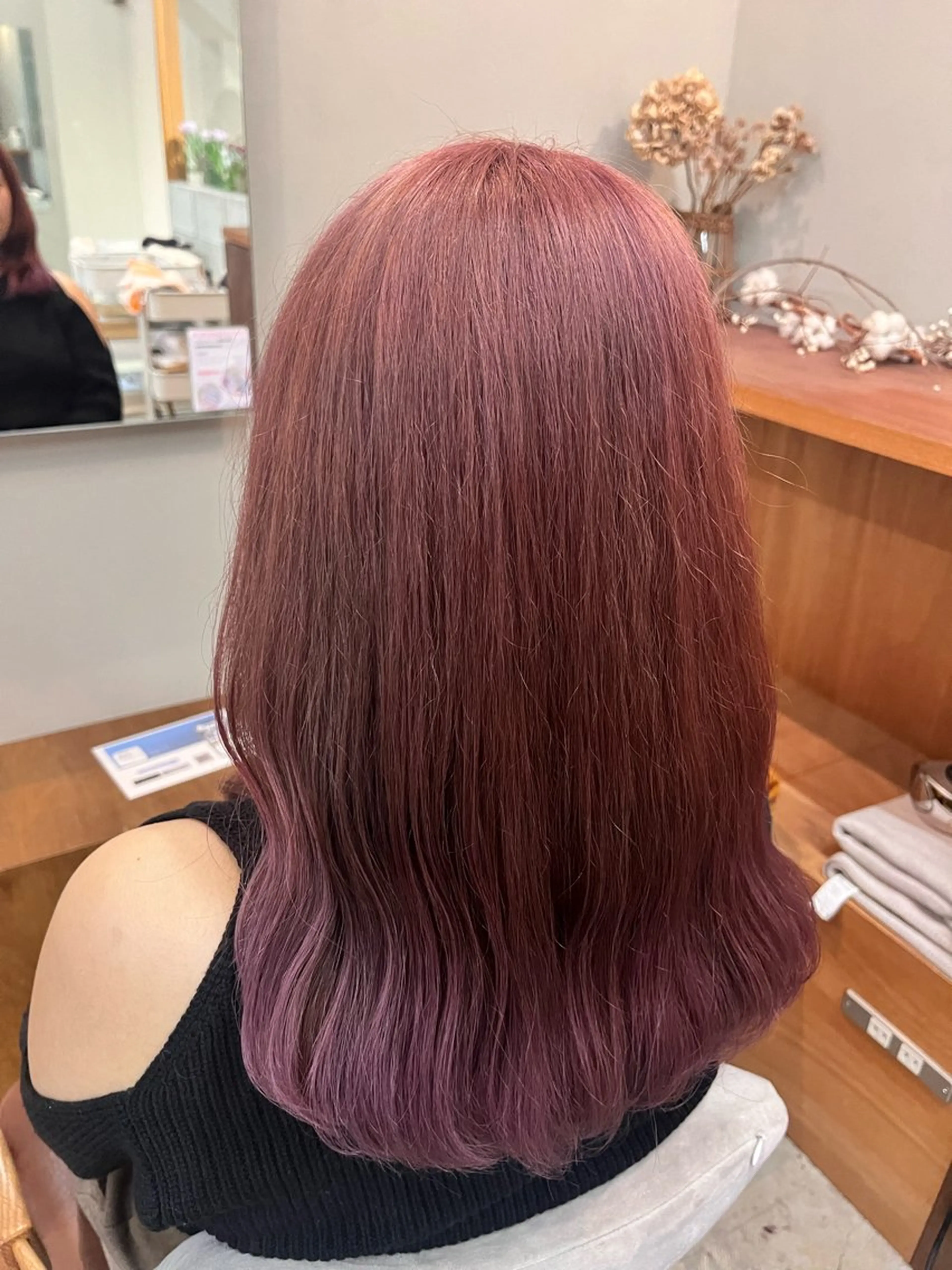 ロング カラー ピンクカラー ピンクパープル パープルカラー 暖色カラー/ ヘアセット🌛櫻井舞のヘアスタイル