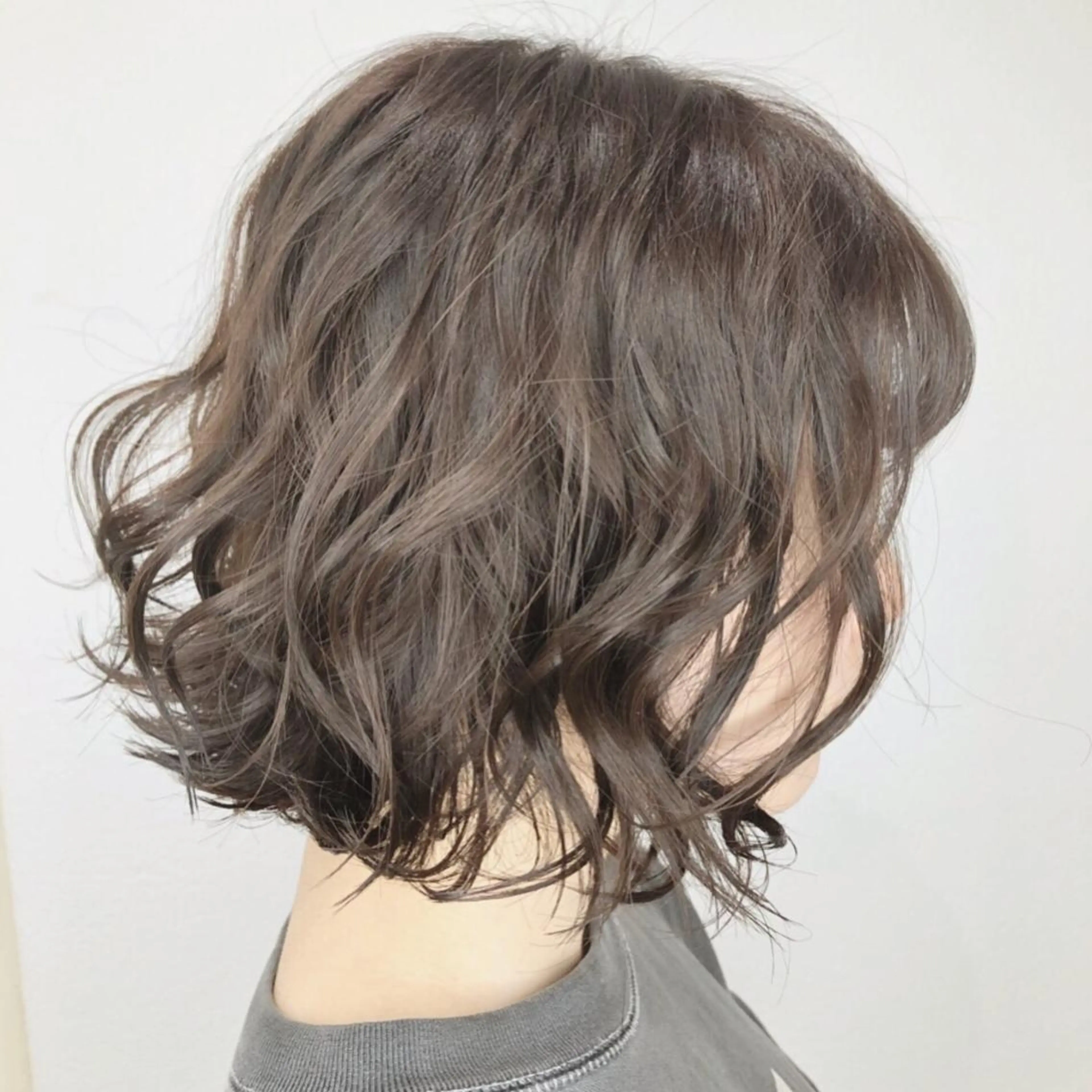 ショート カラー ショートボブ ハンサムショート ボブ ショートヘア 小顔カット カット ヘアカラー トリートメント 上田 篤史のヘアスタイル