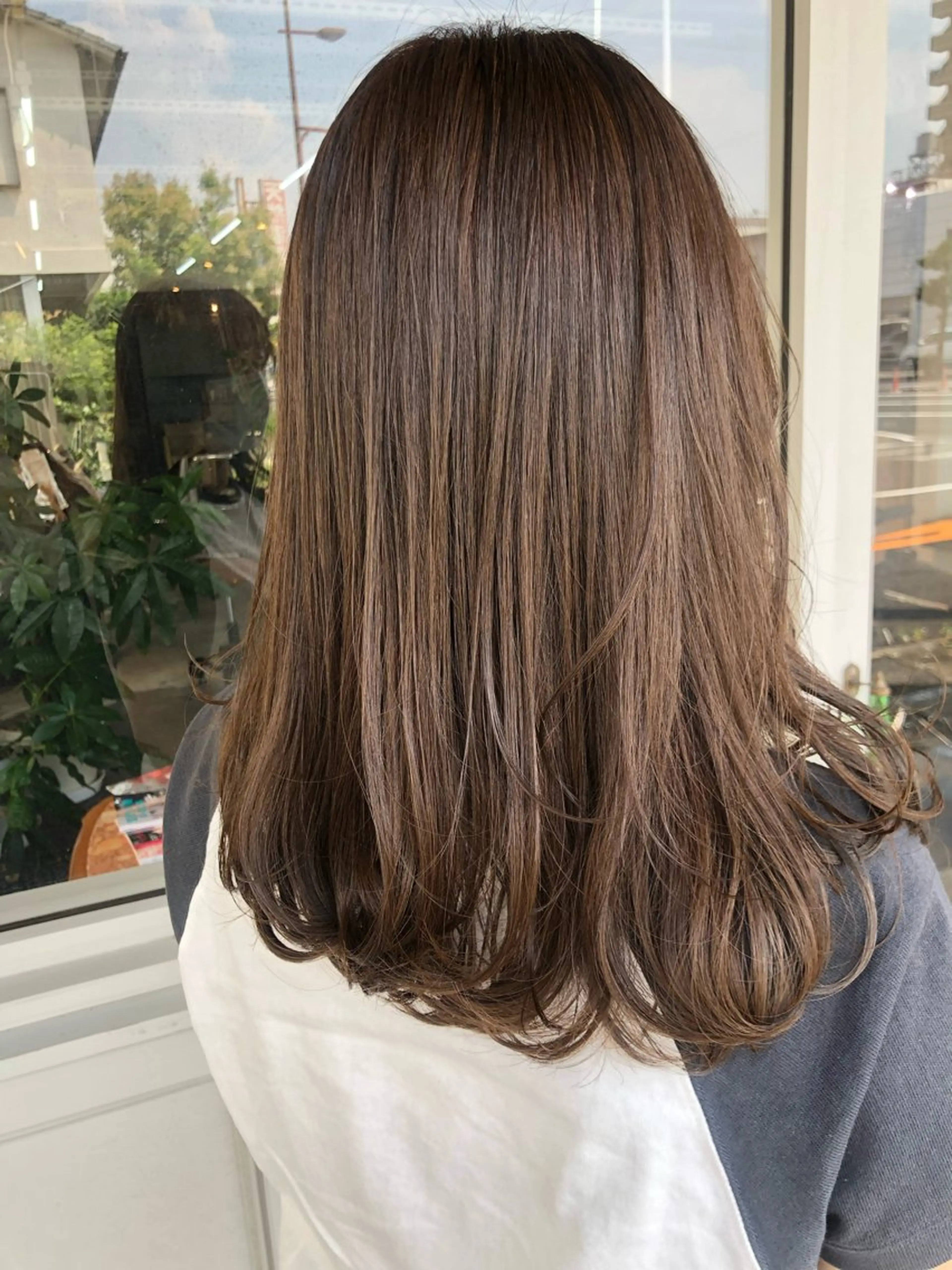 ミディアム Mariana雛/ 西大分/ハイライトのヘアスタイル