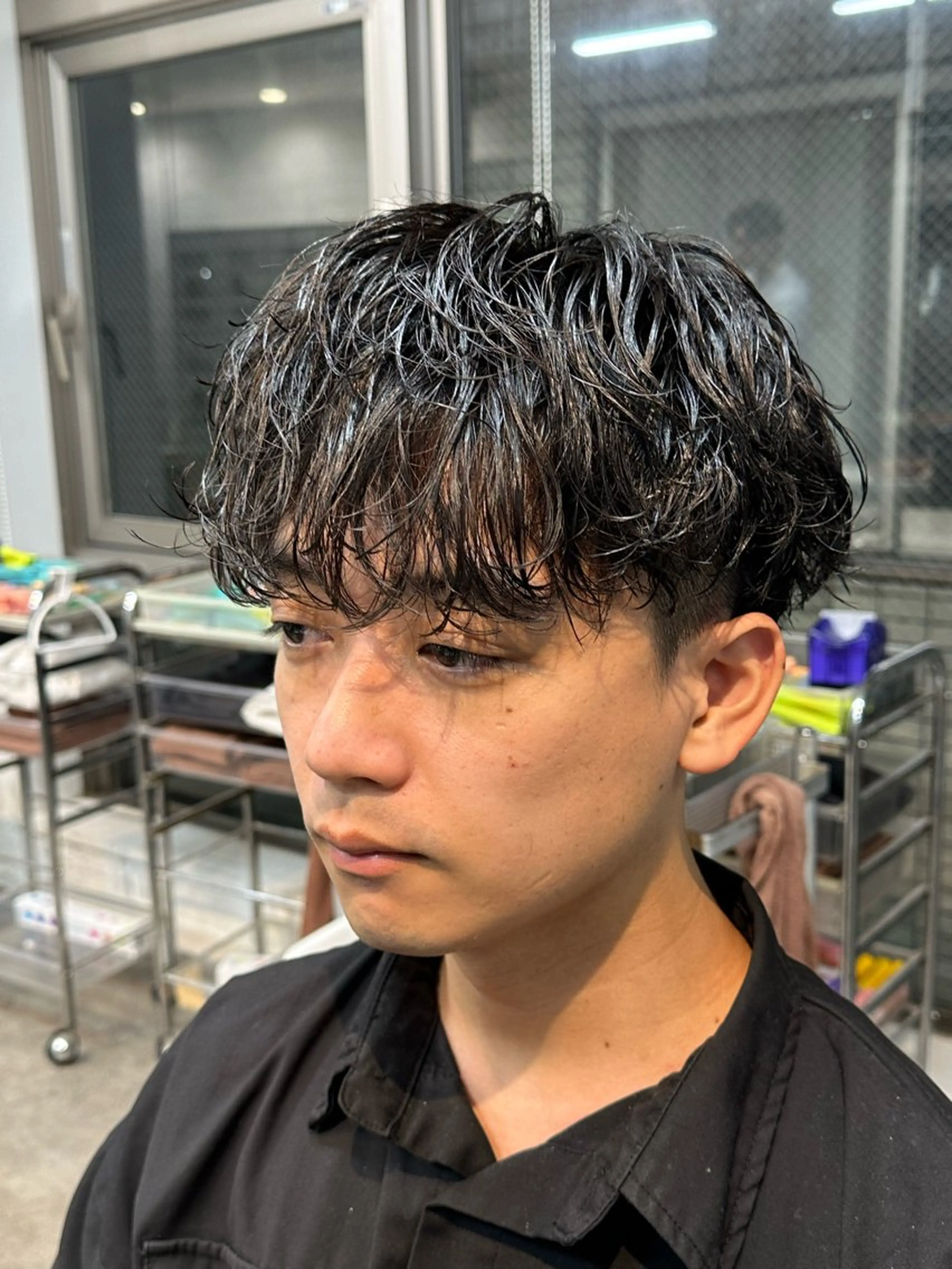 パーマ メンズ フェザーパーマ マッシュ メンズパーマ 学生（メンズ向け） メンズツイストパーマ カット パーマ fifth/原宿/ シャドウパーマ/カズのヘアスタイル