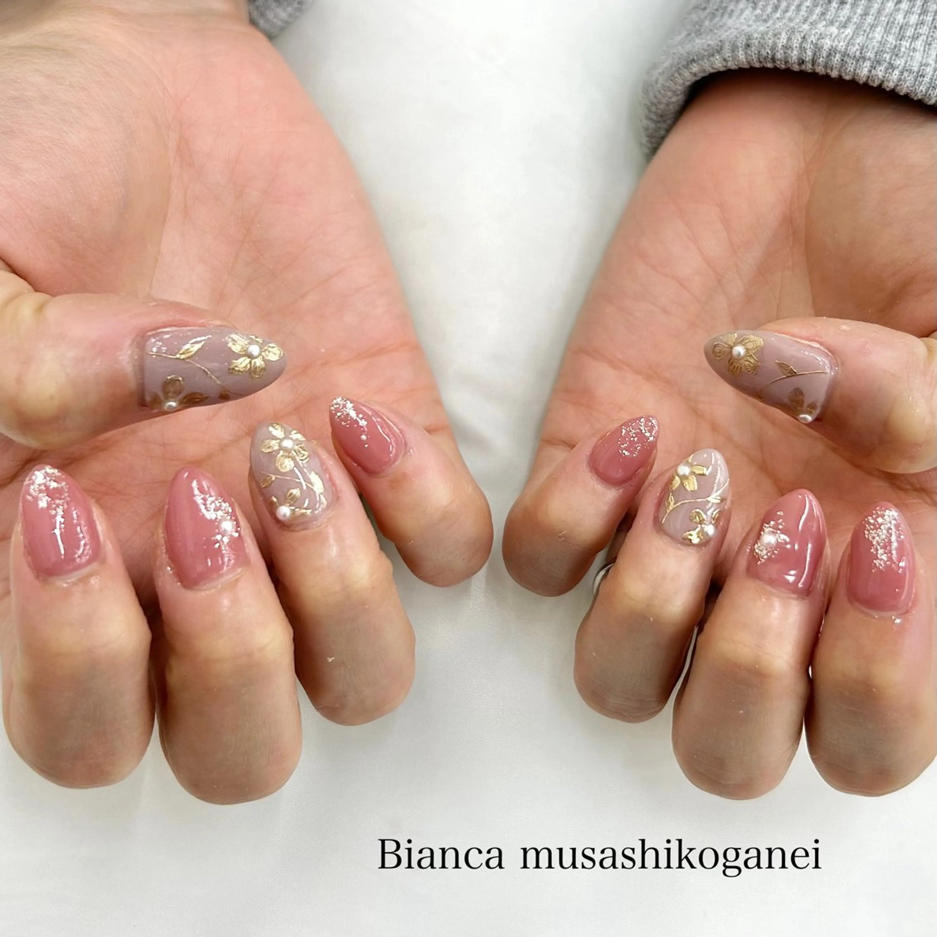 ネイル フラワーネイル ミラーネイル ハンドネイル Bianca 武蔵小金井　ほしののネイルデザイン