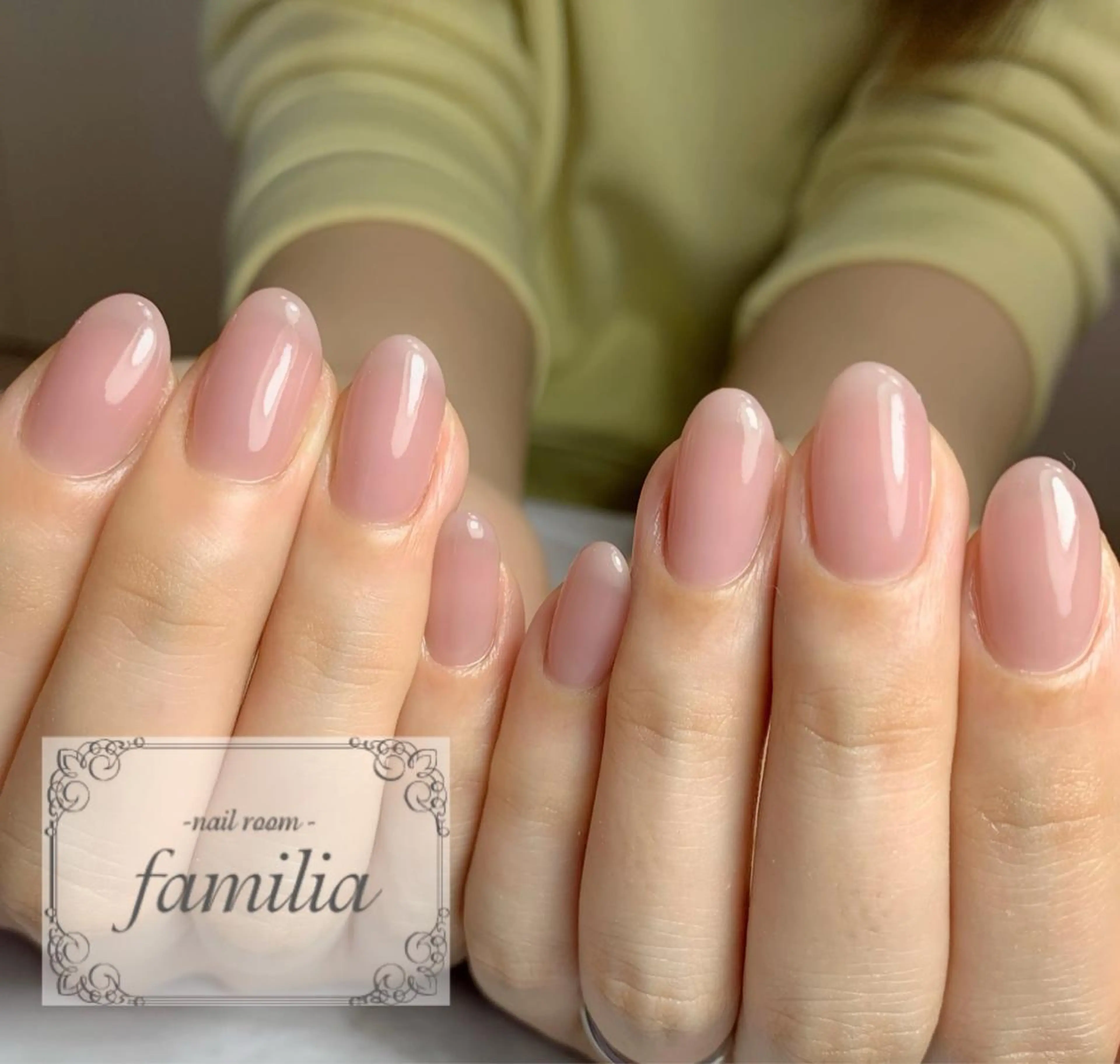 ネイル ハンドネイル -nailroom- familiaのネイルデザイン