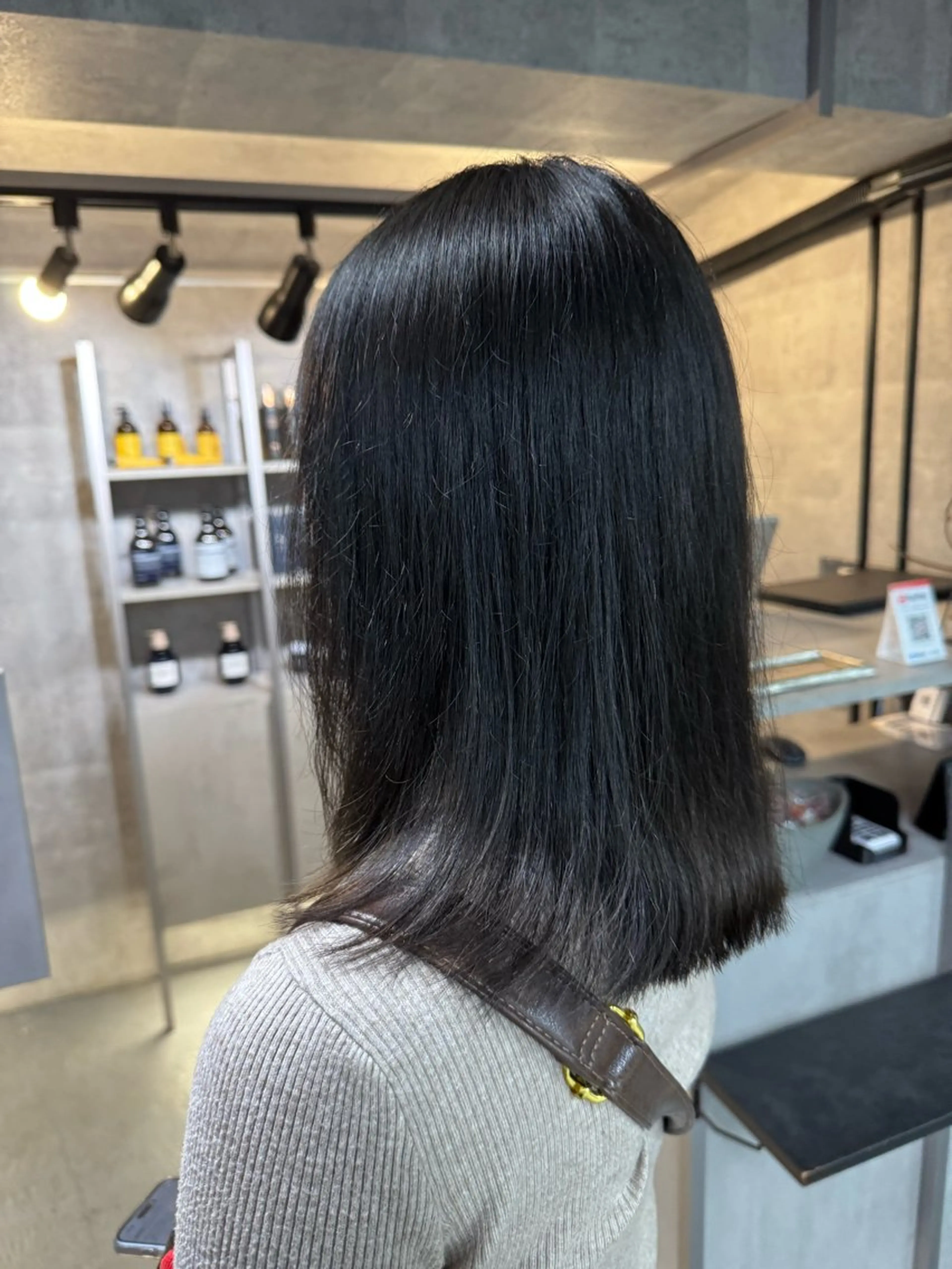 ミディアム カラー カット ヘアカラー トリートメント You/透明感カラー レイヤーカット/ボブのヘアスタイル